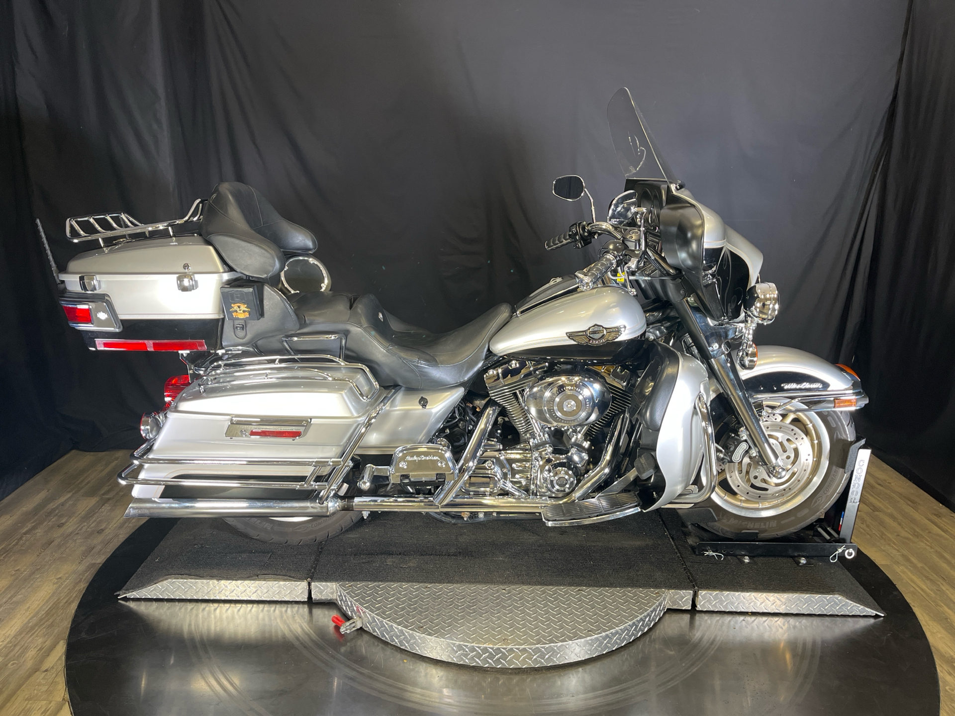 2003 Harley-Davidson FLHTC/FLHTCI Electra Glide® Classic, Wauconda