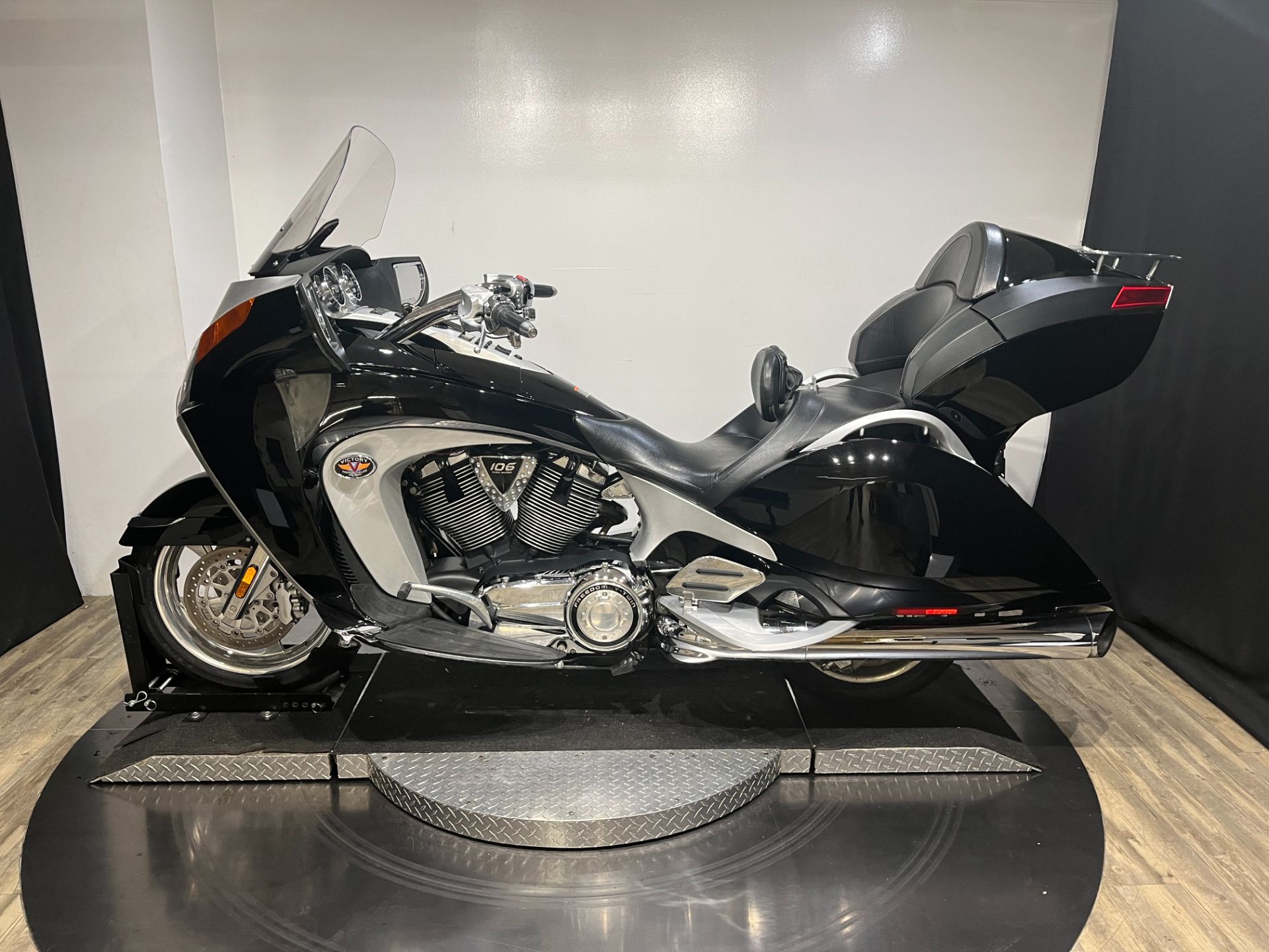 2010 Victory photo 6