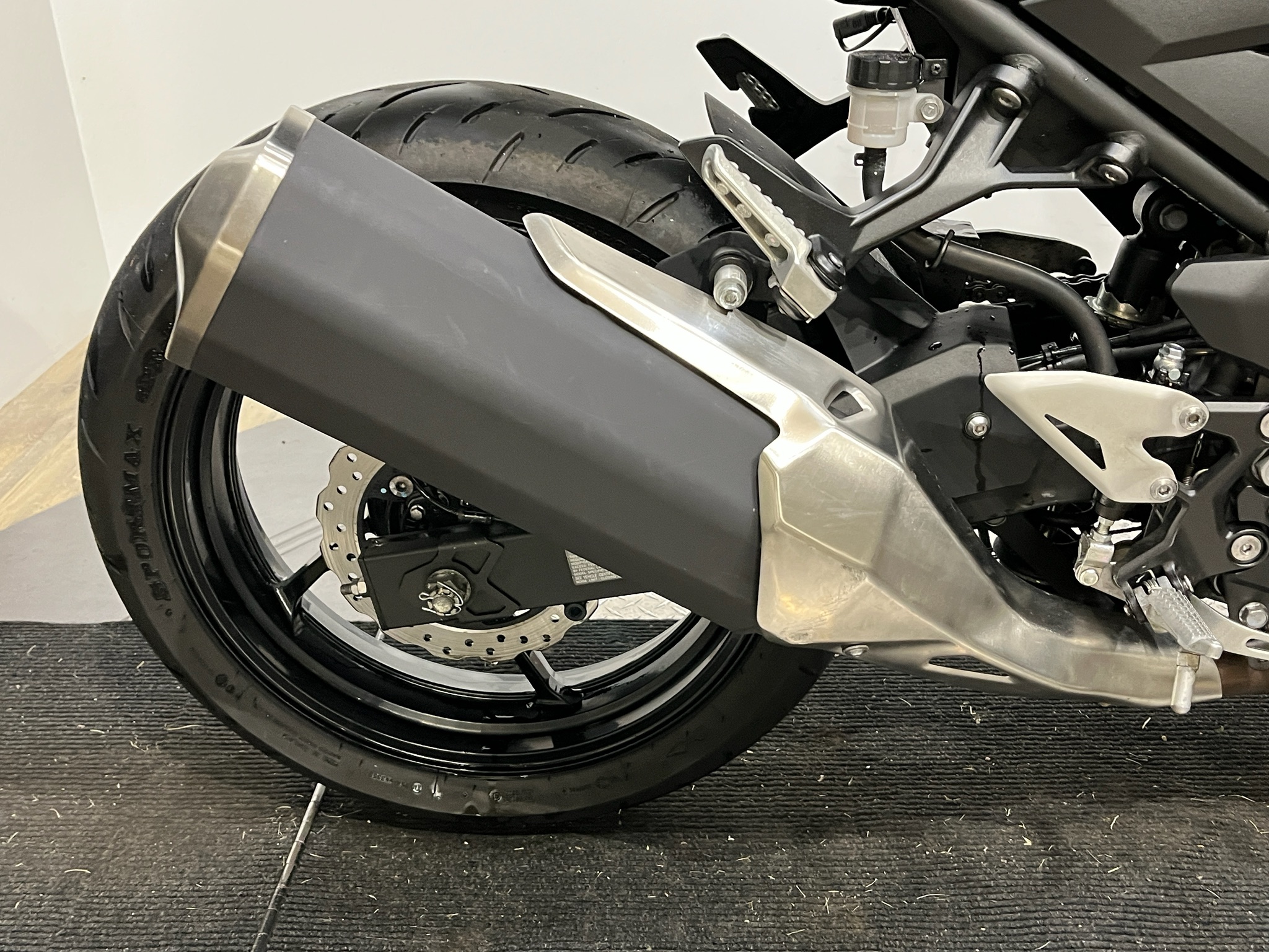 2023 Kawasaki Z400 ABS 5