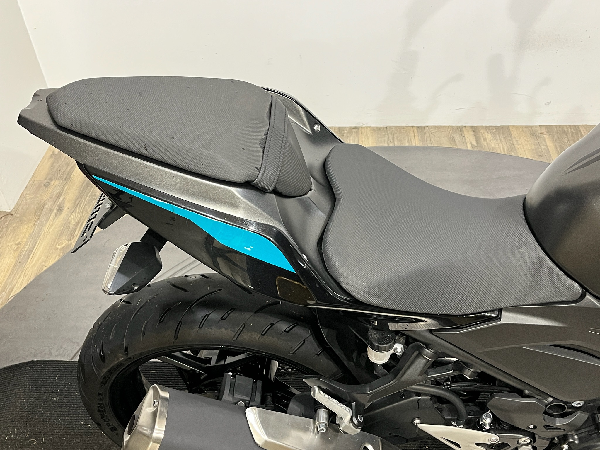 2023 Kawasaki Z400 ABS 6