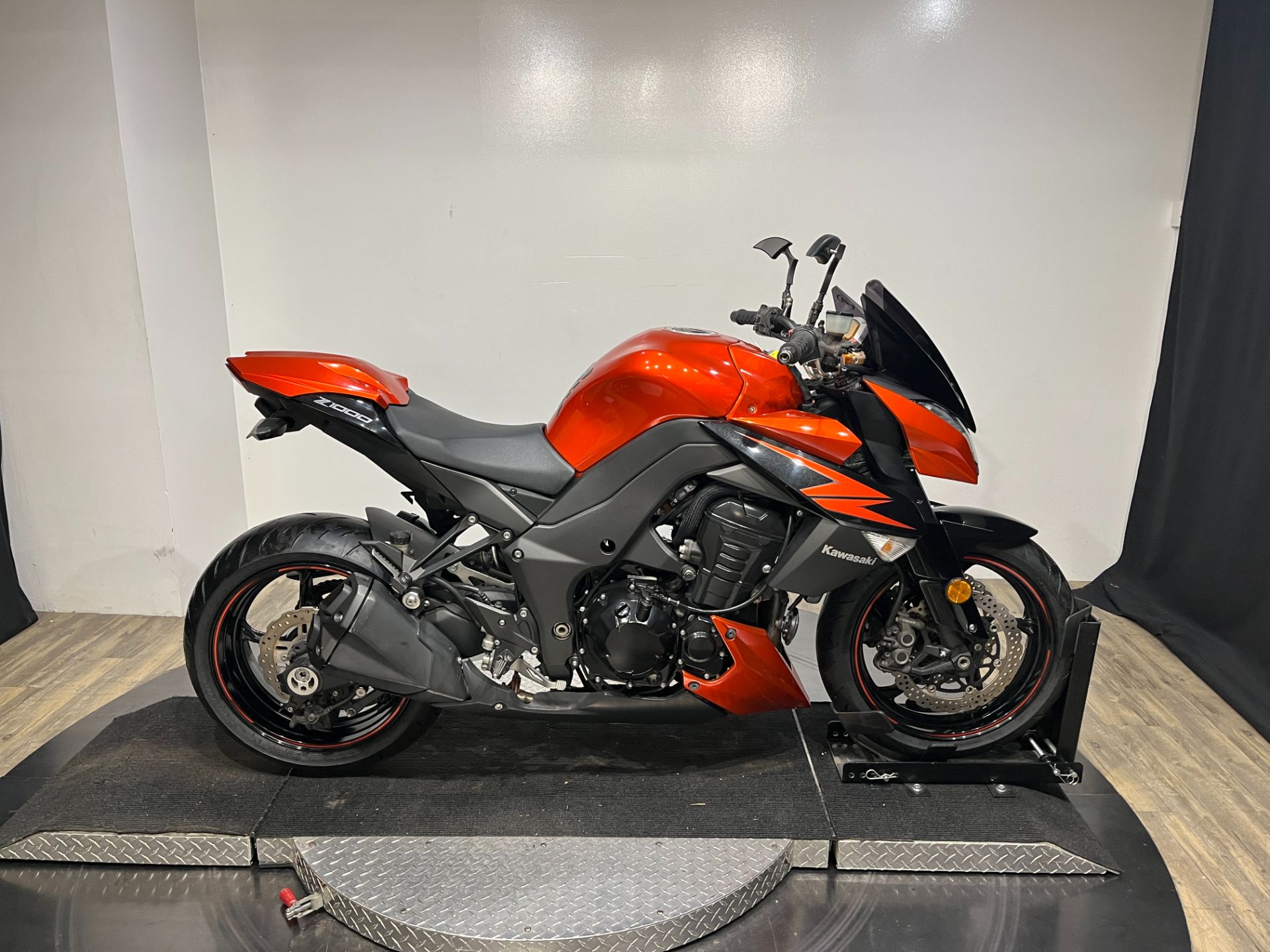I2I エンチャンテッド 2012 Kawasaki Z1000, Wauconda IL | Certified Pre-Owned Motorcycles