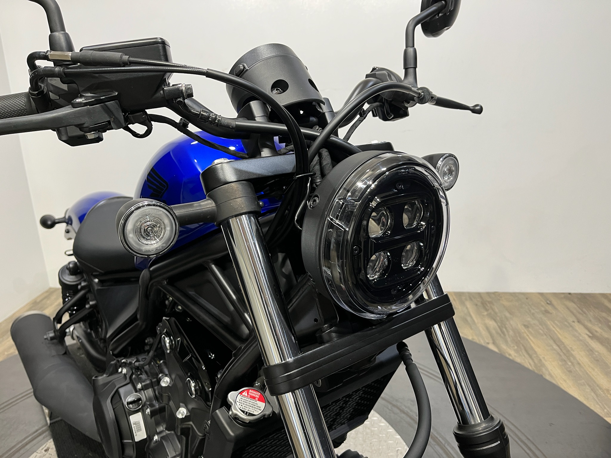 2023 Honda Rebel 500 10