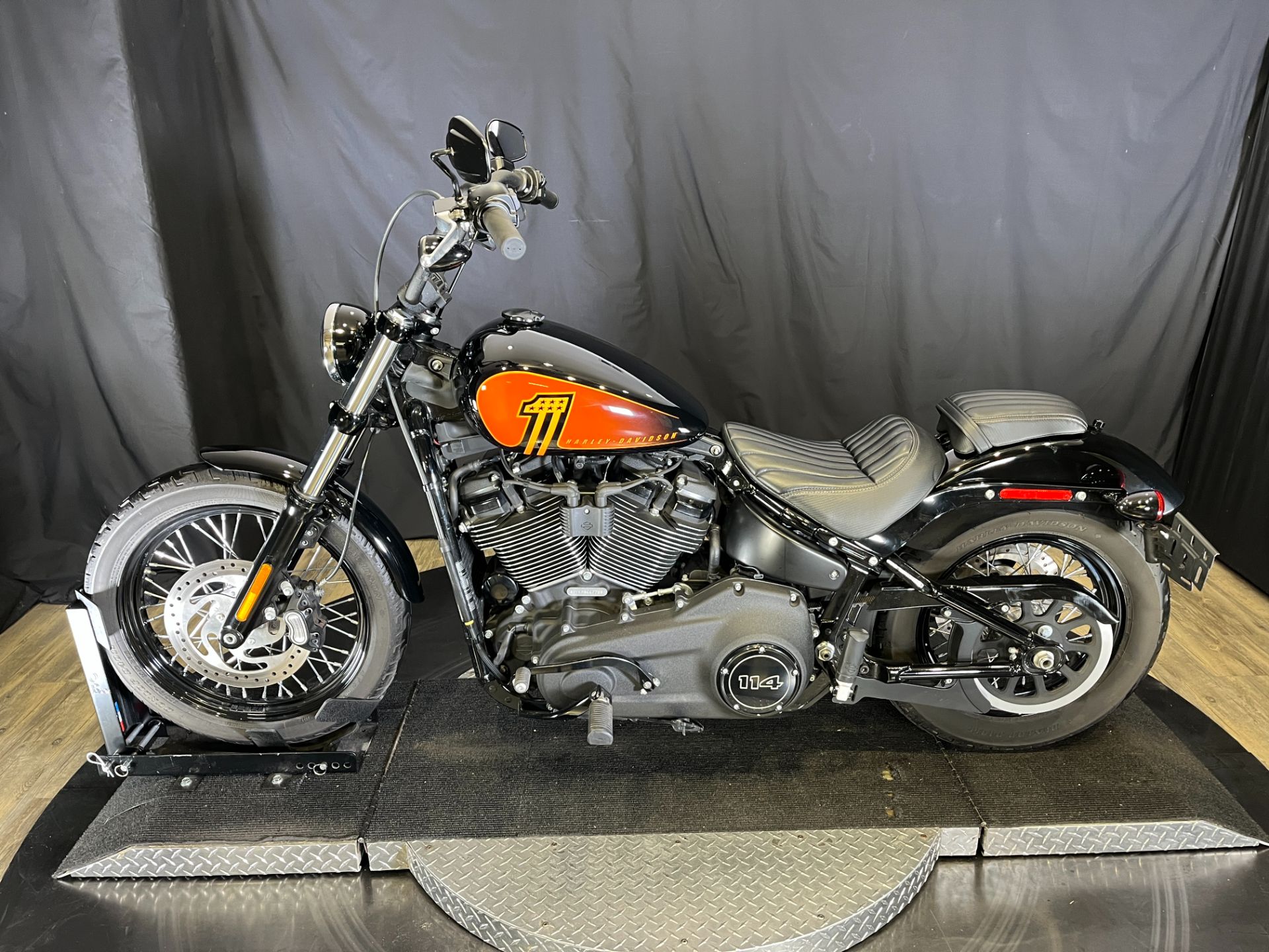 taisei7_official様 1点 HARLEY-DAVIDSON POW! 2007 Harley-Davidson Softail Custom | Motorcycle.com