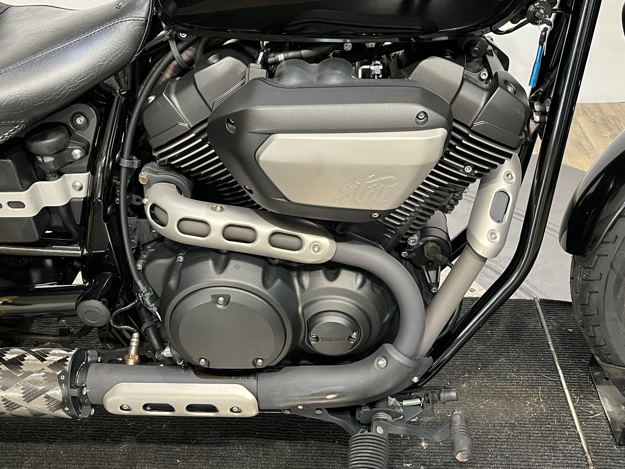 2014 Yamaha Bolt photo 3