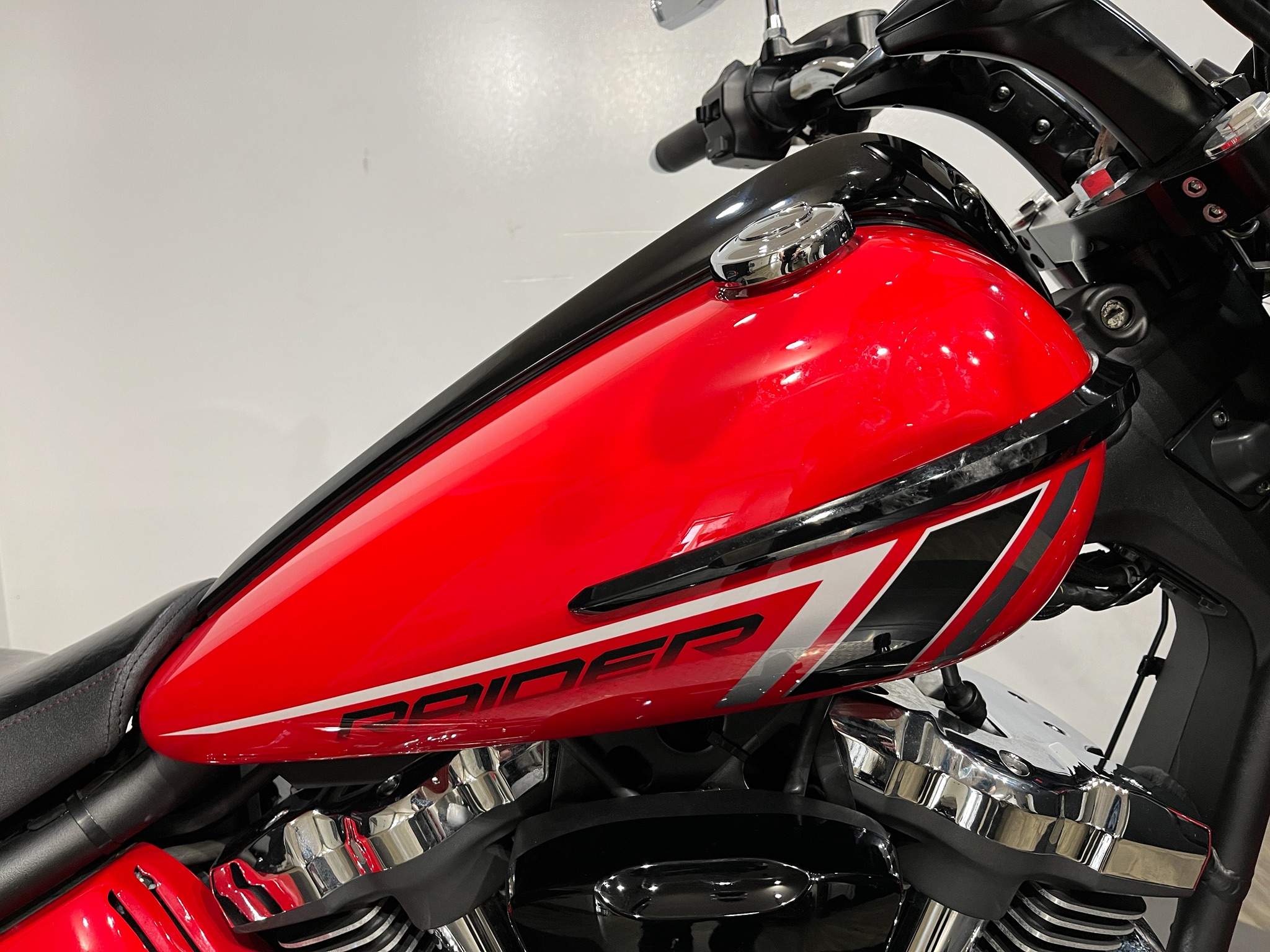 2014 Yamaha Raider photo 4