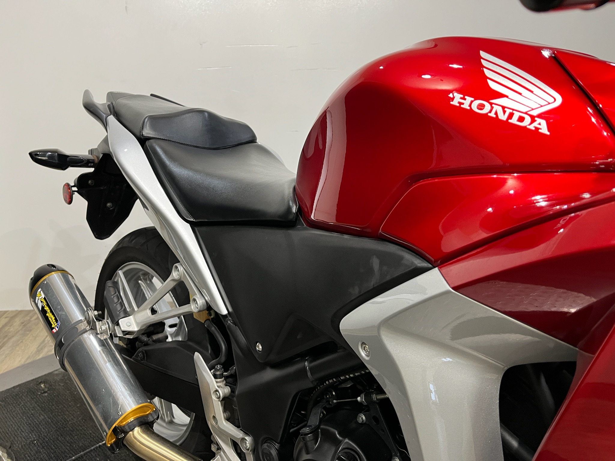 2011 Honda CBR®250R 12