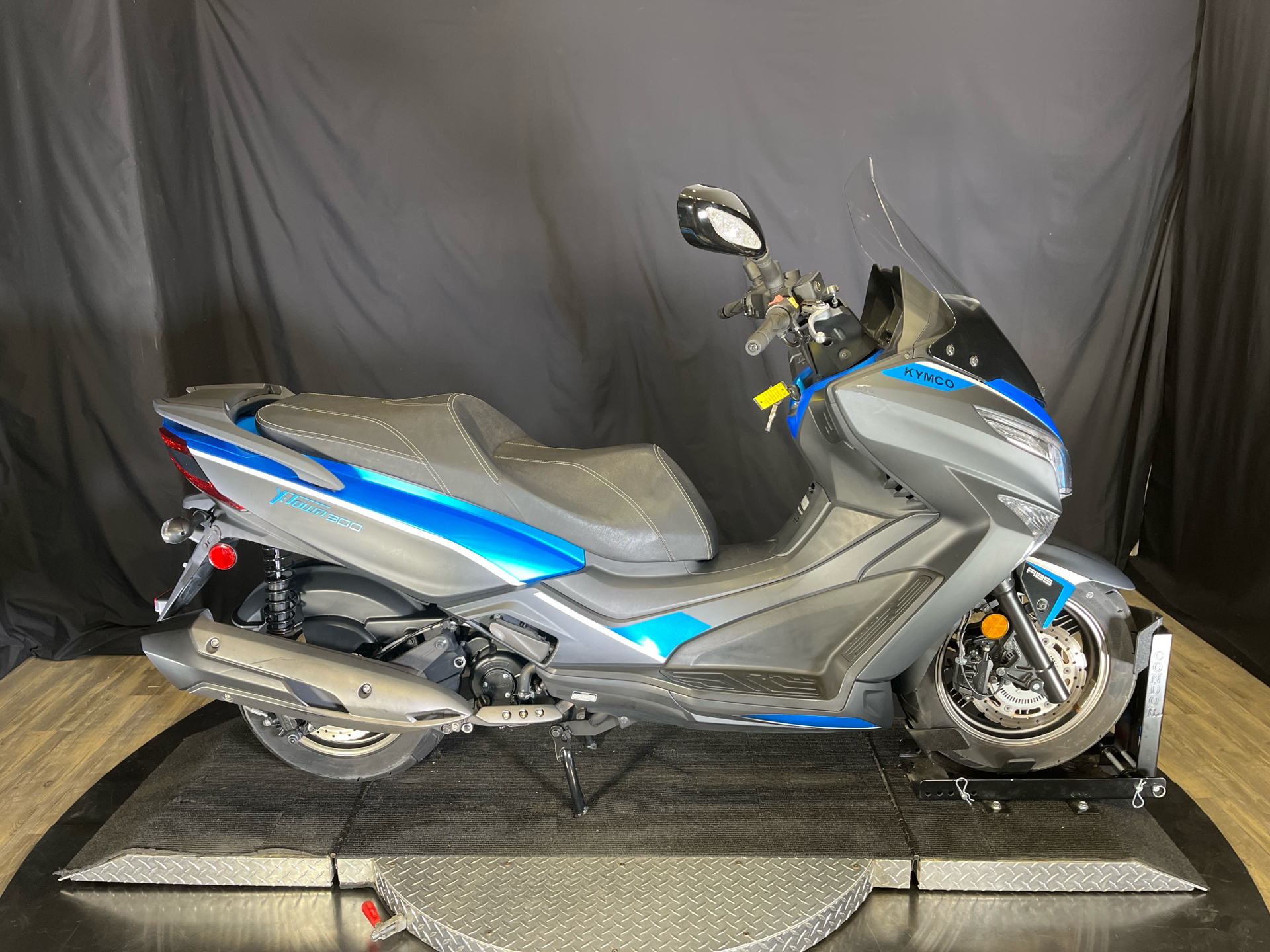 Town 300i Abs Kymco X Town 300 Opinioni Maxi Scooter Kymco Xtown