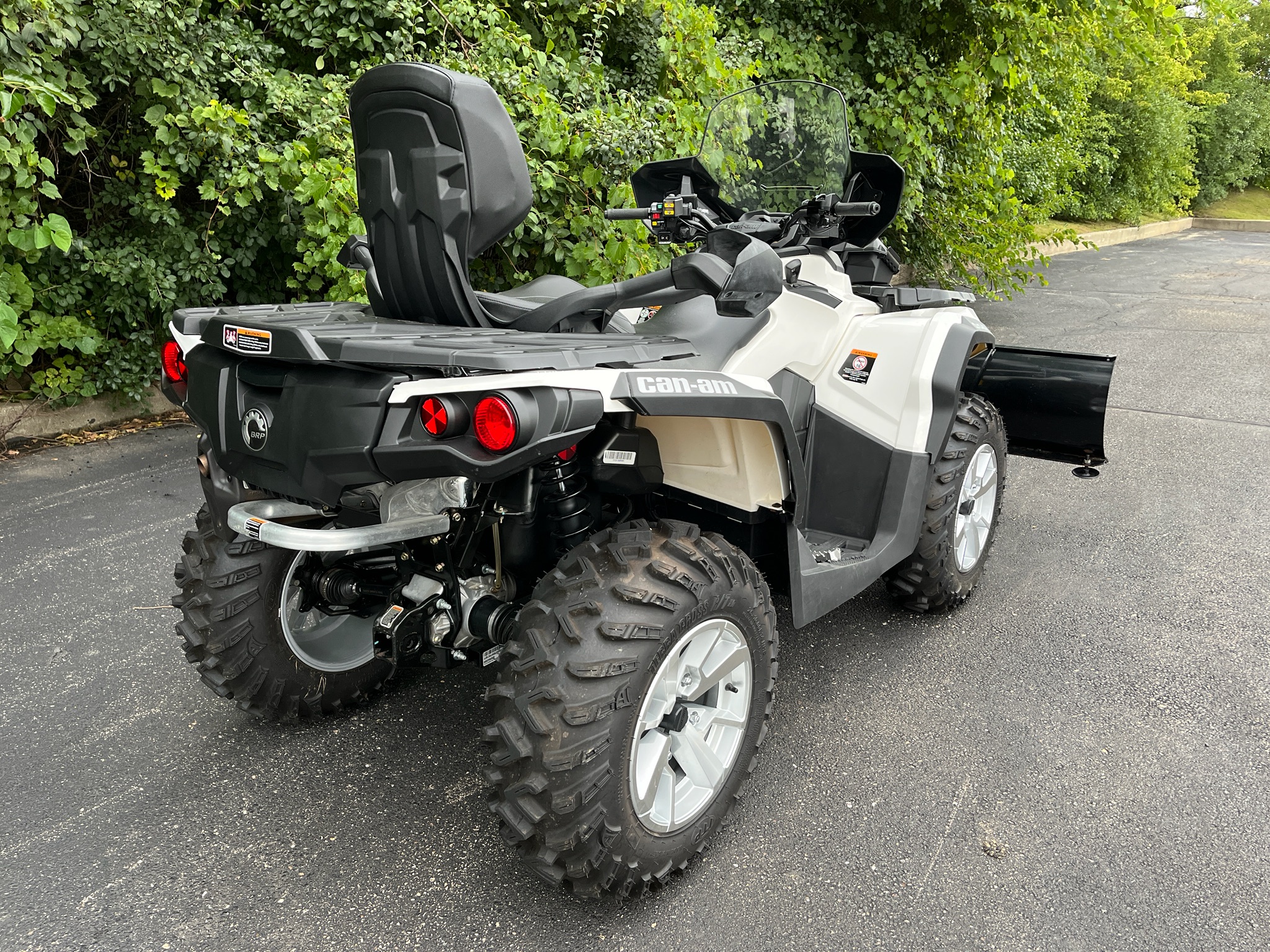 2019 Can-Am™ Outlander MAX North Edition 650 3