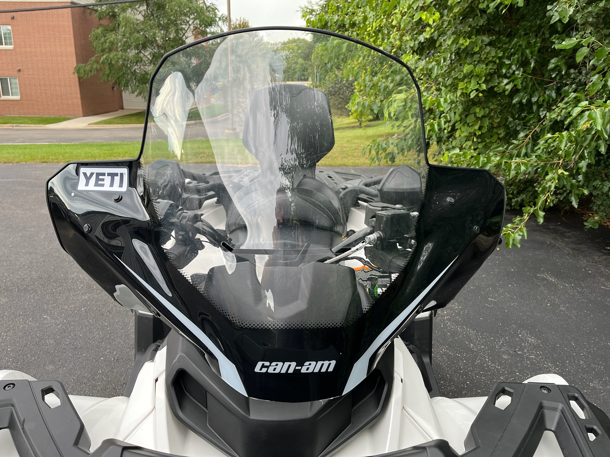 2019 Can-Am™ Outlander MAX North Edition 650 10