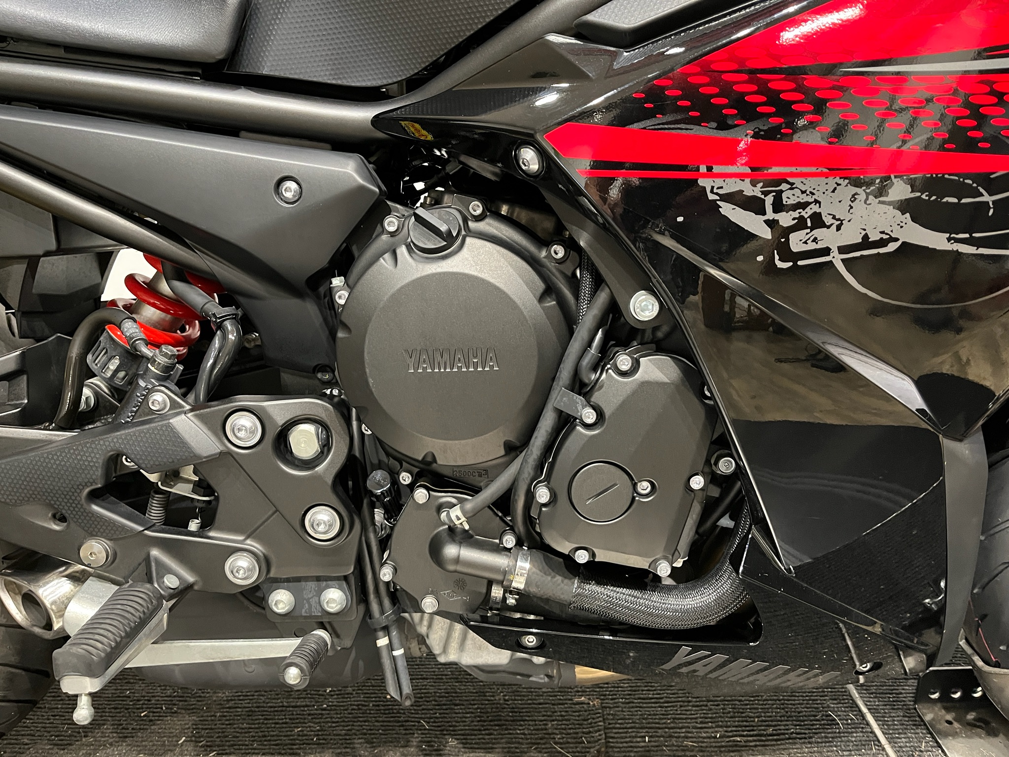 2012 Yamaha FZ6R photo 6
