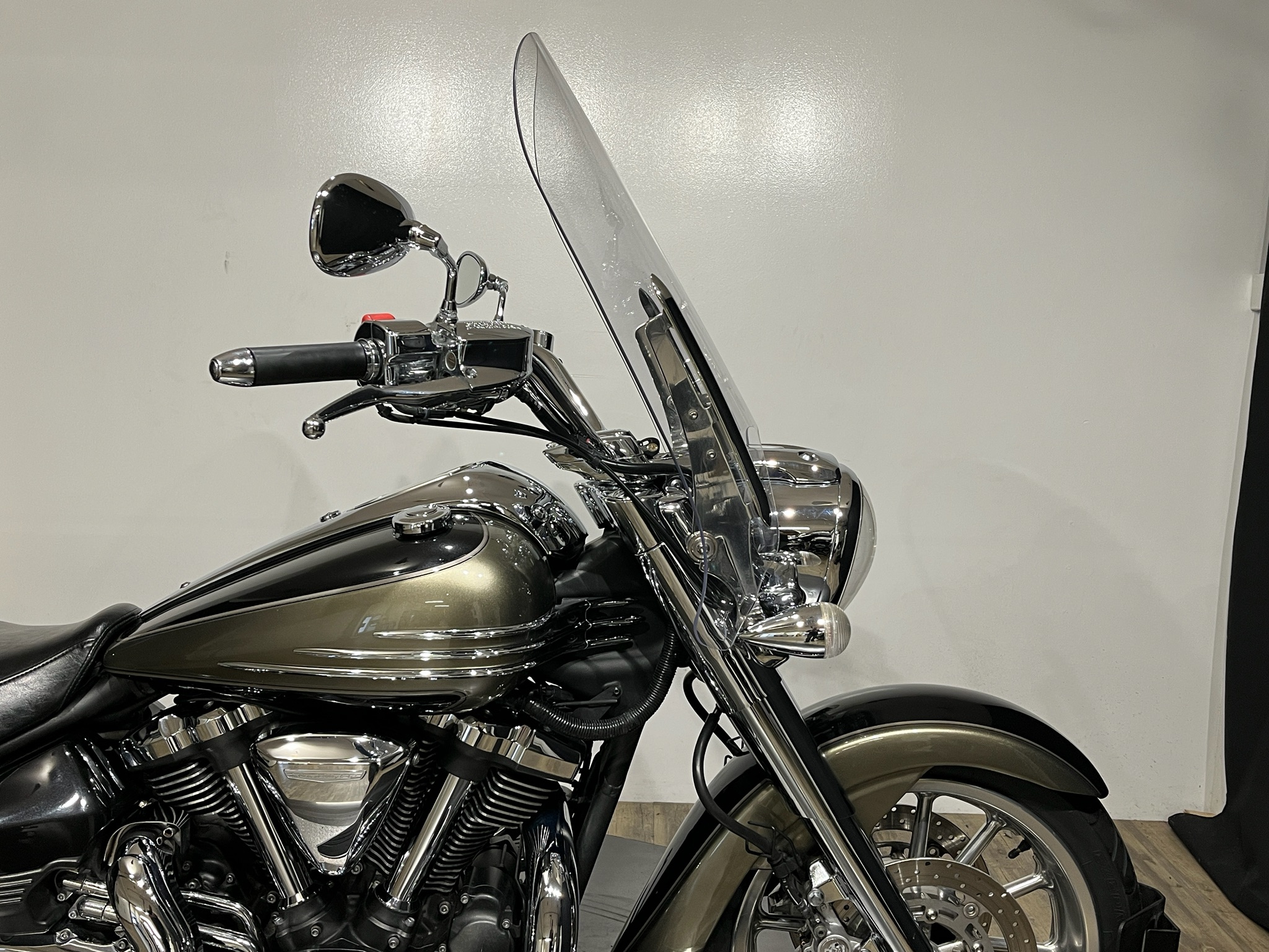 2006 Yamaha Roadliner photo 5