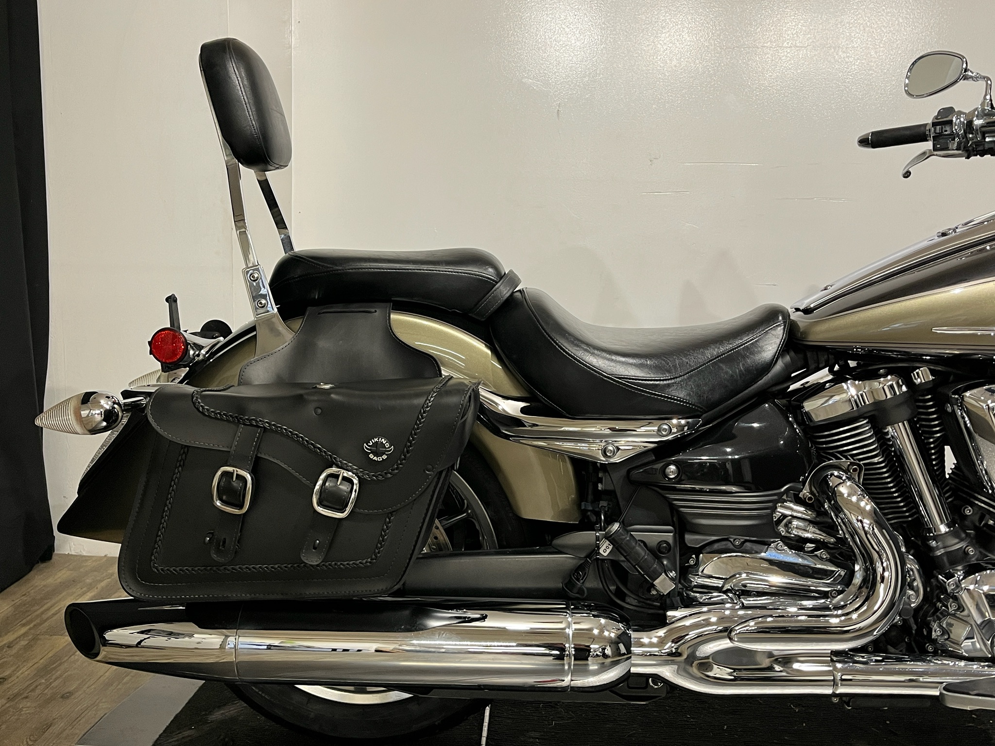 2006 Yamaha Roadliner photo 8
