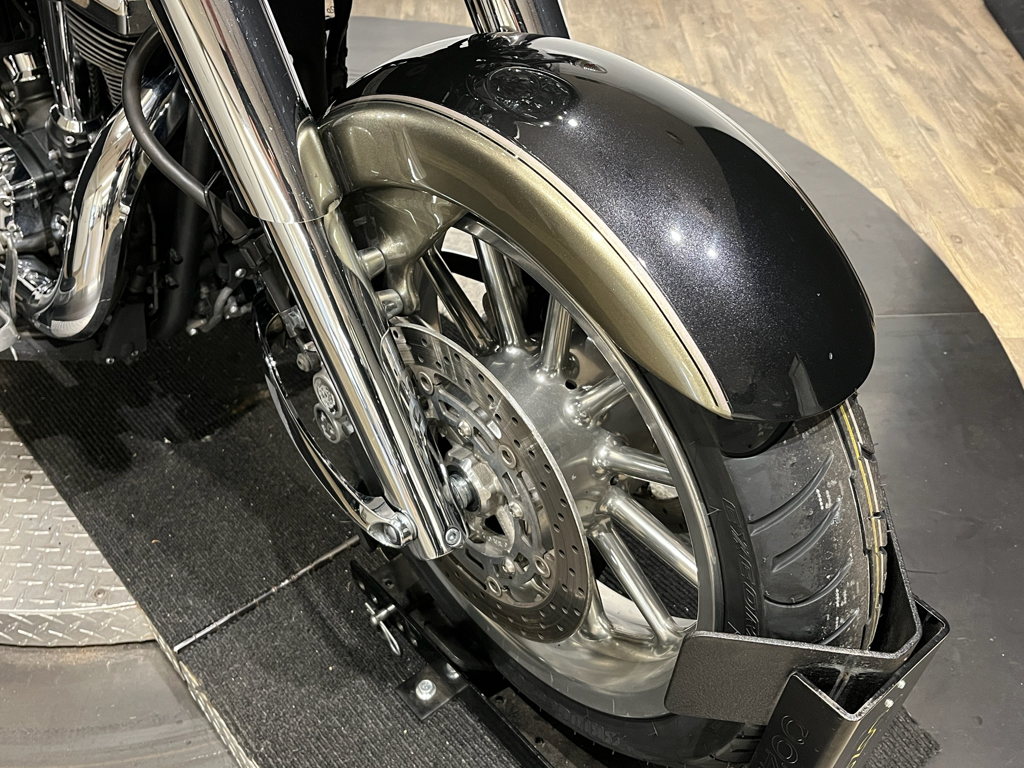 2006 Yamaha Roadliner photo 9