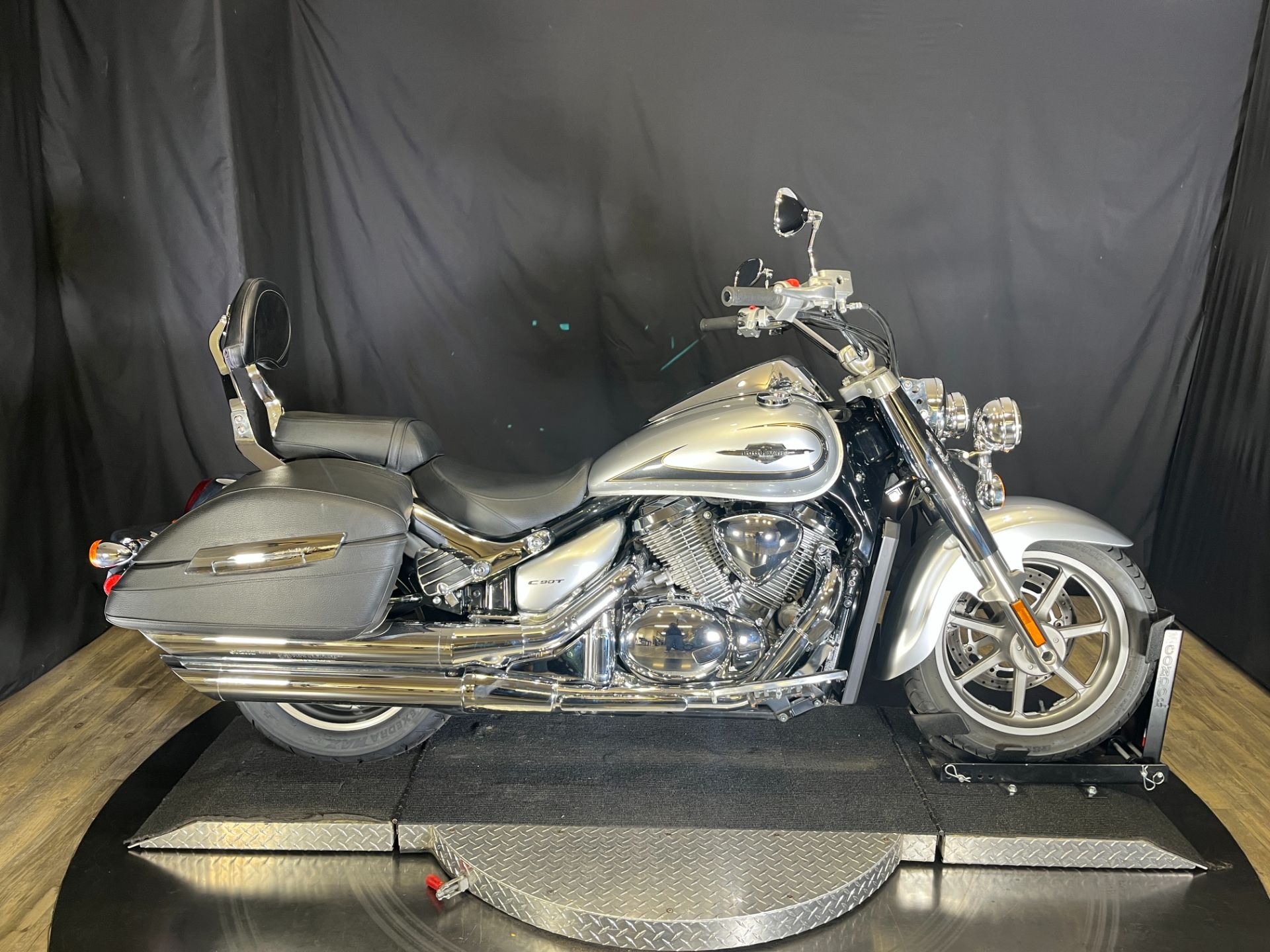 2019 Suzuki Boulevard C90T, Wauconda IL | Certified Pre-Owned