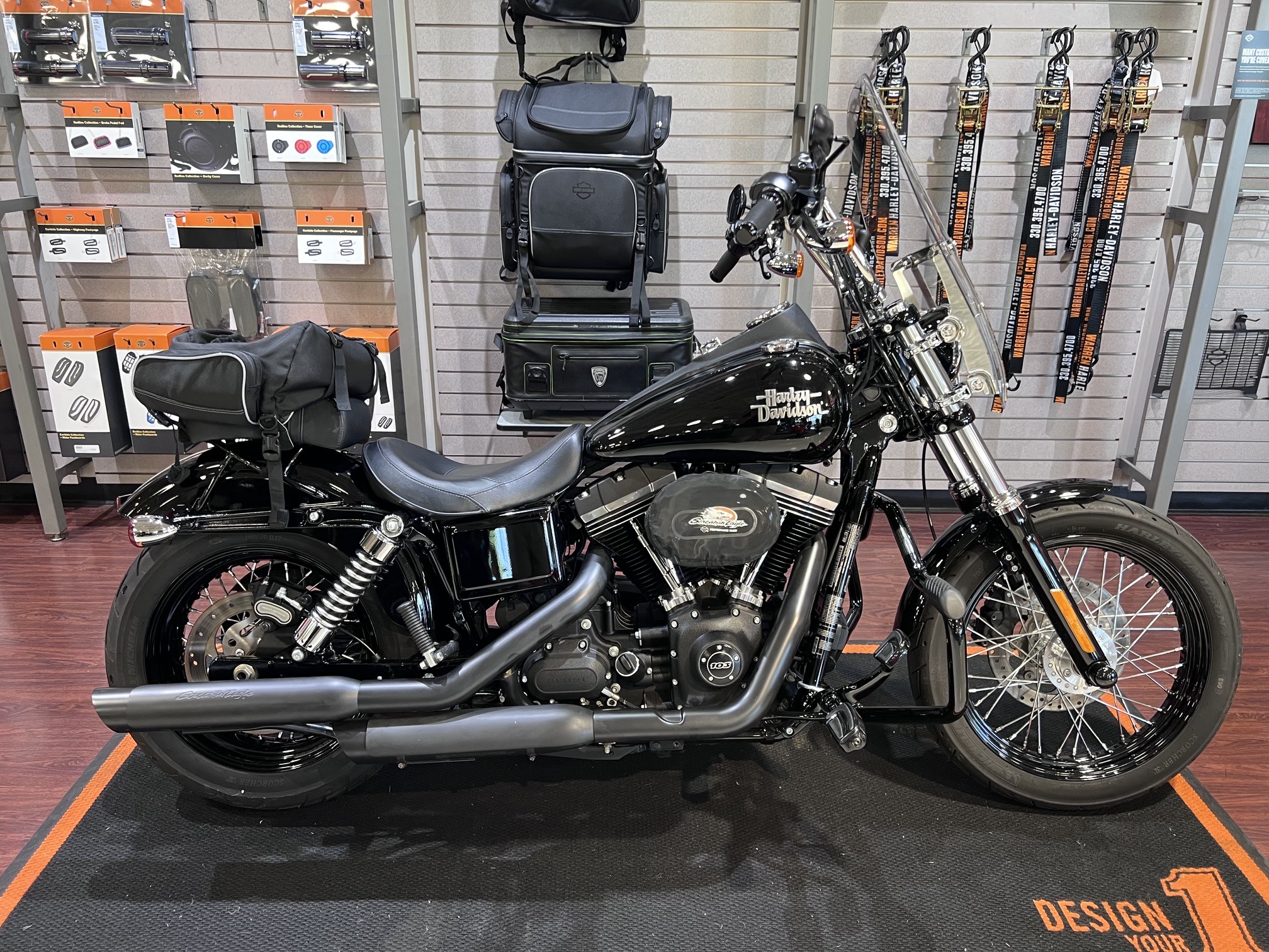 2017 Harley-Davidson Street Bob® 3