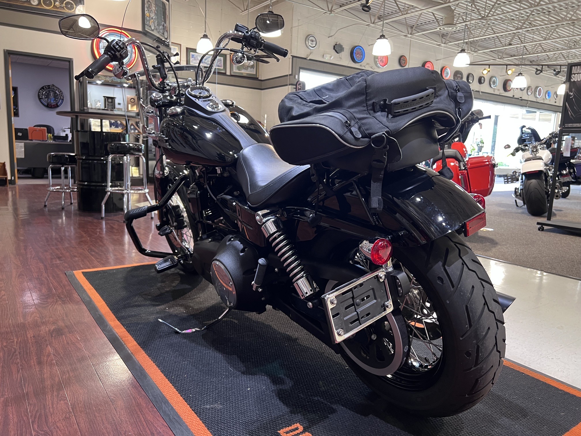 2017 Harley-Davidson Street Bob® 7