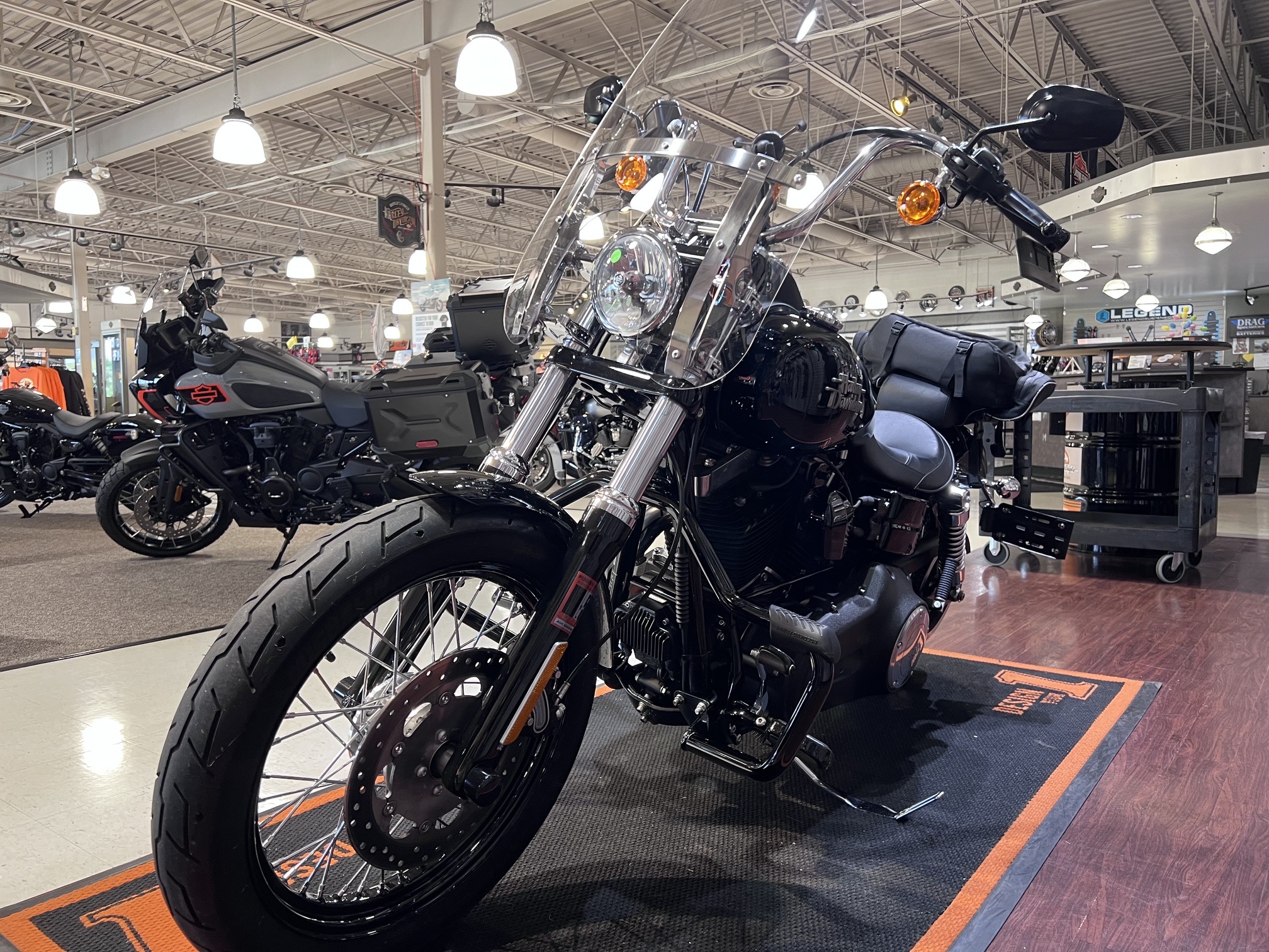 2017 Harley-Davidson Street Bob® 8
