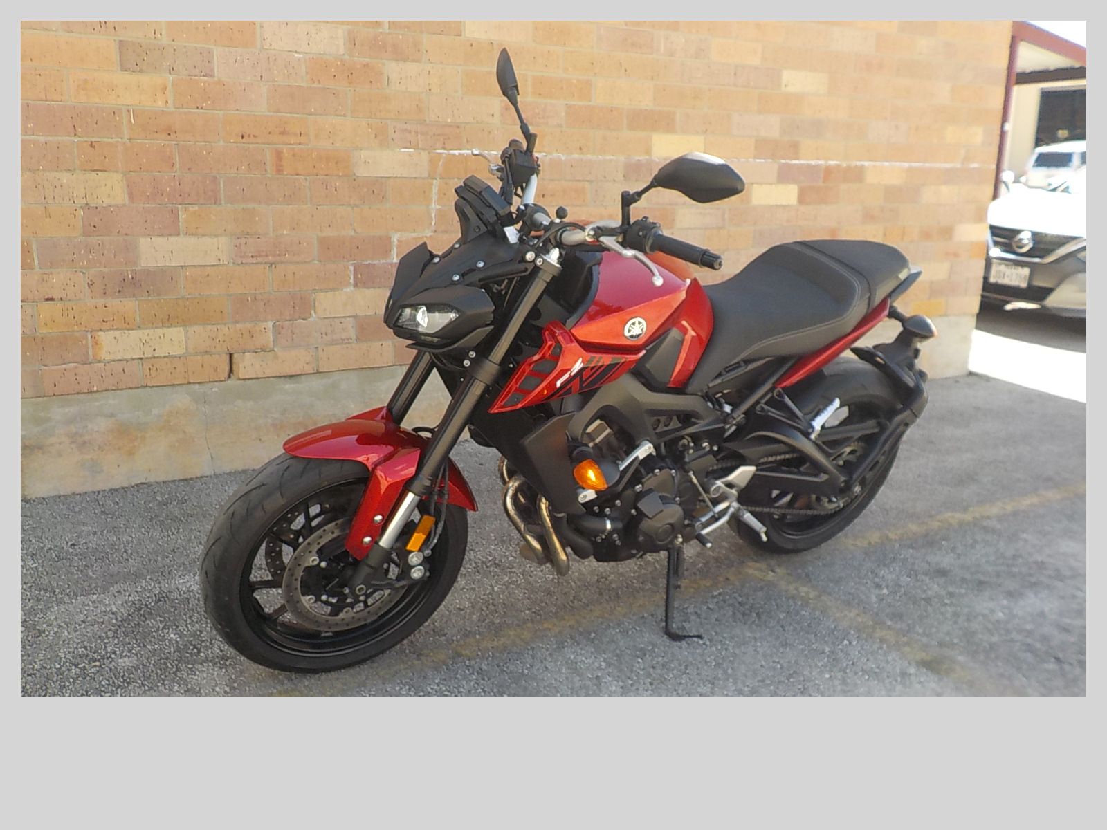 Used 2017 Yamaha FZ-09 Motorcycles in San Antonio, TX | Stock Number: 414, image size:1600x1200