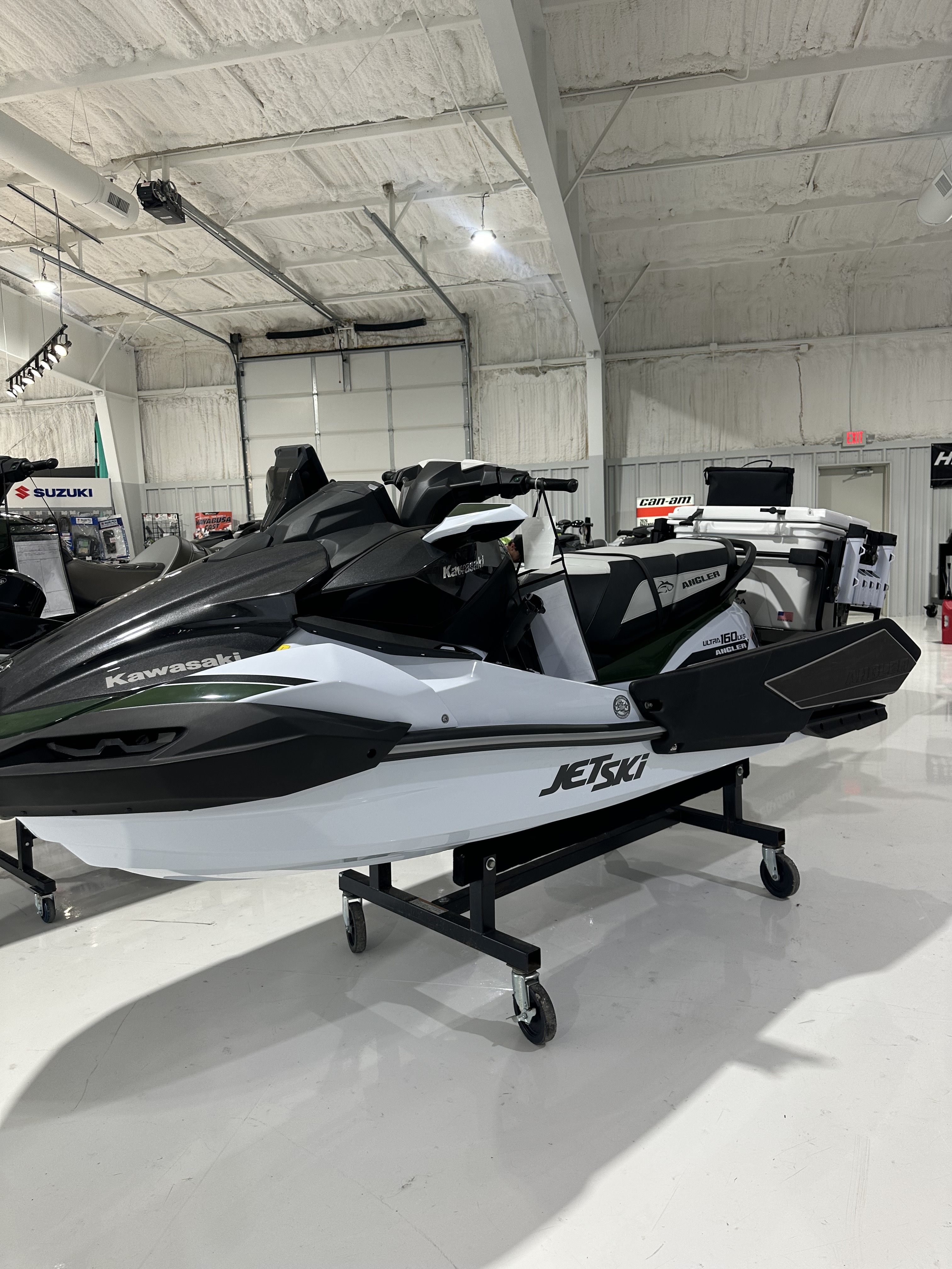 2025 Kawasaki Jet Ski® Ultra® 160LX-S Angler