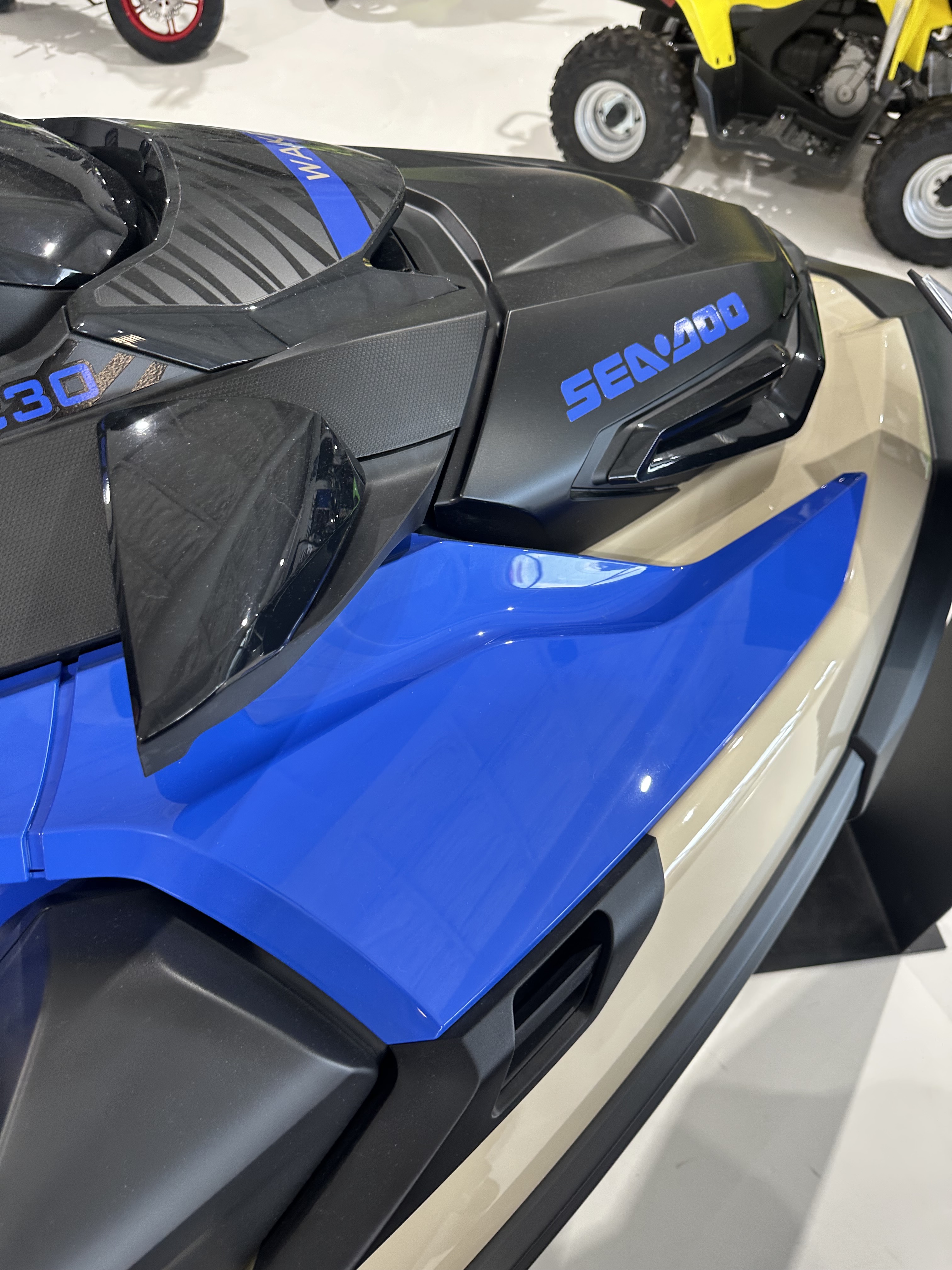 2025 Sea-Doo Wake Pro 230 7