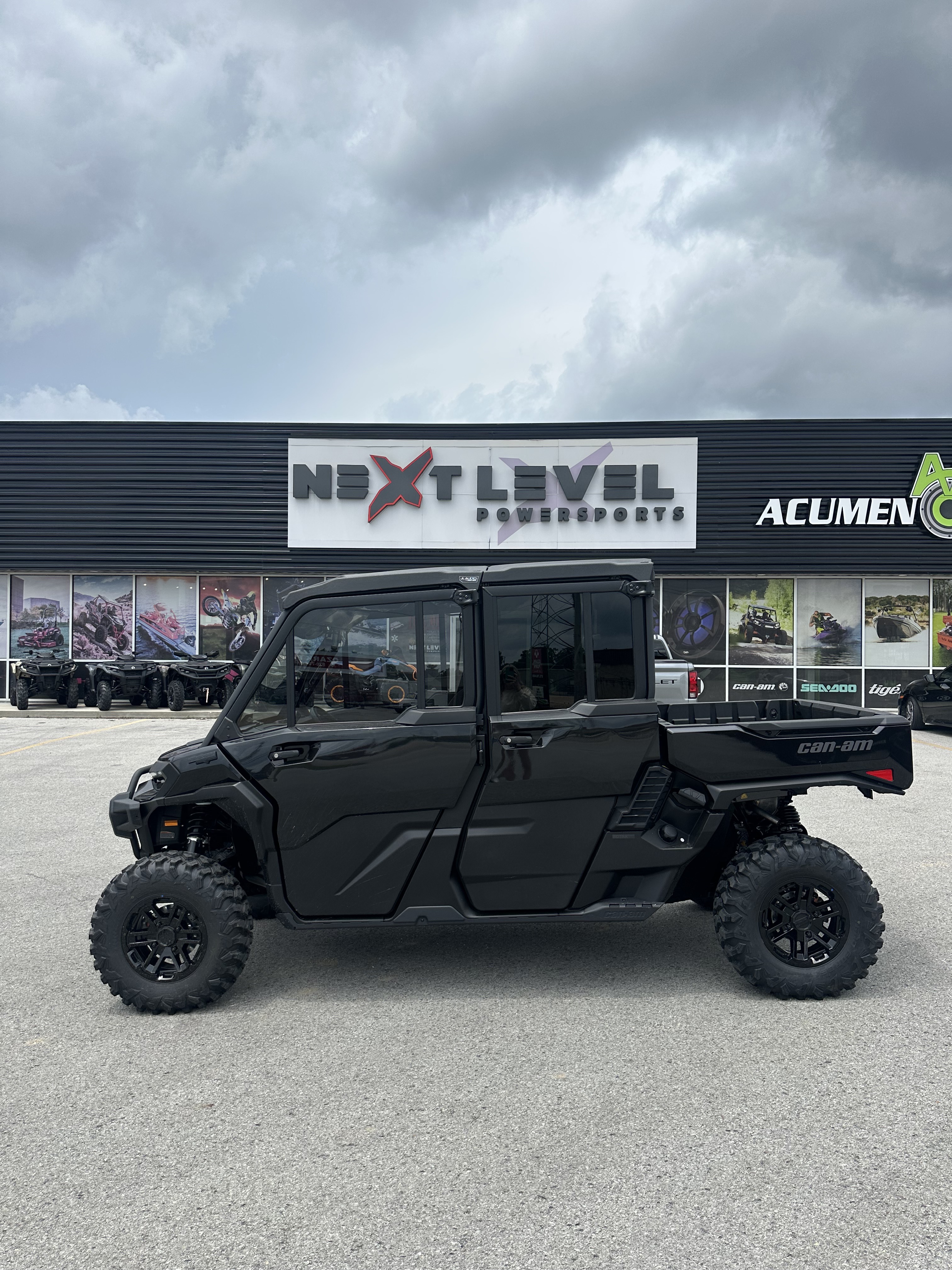 2026 Can-Am Defender MAX Lone Star CAB HD11