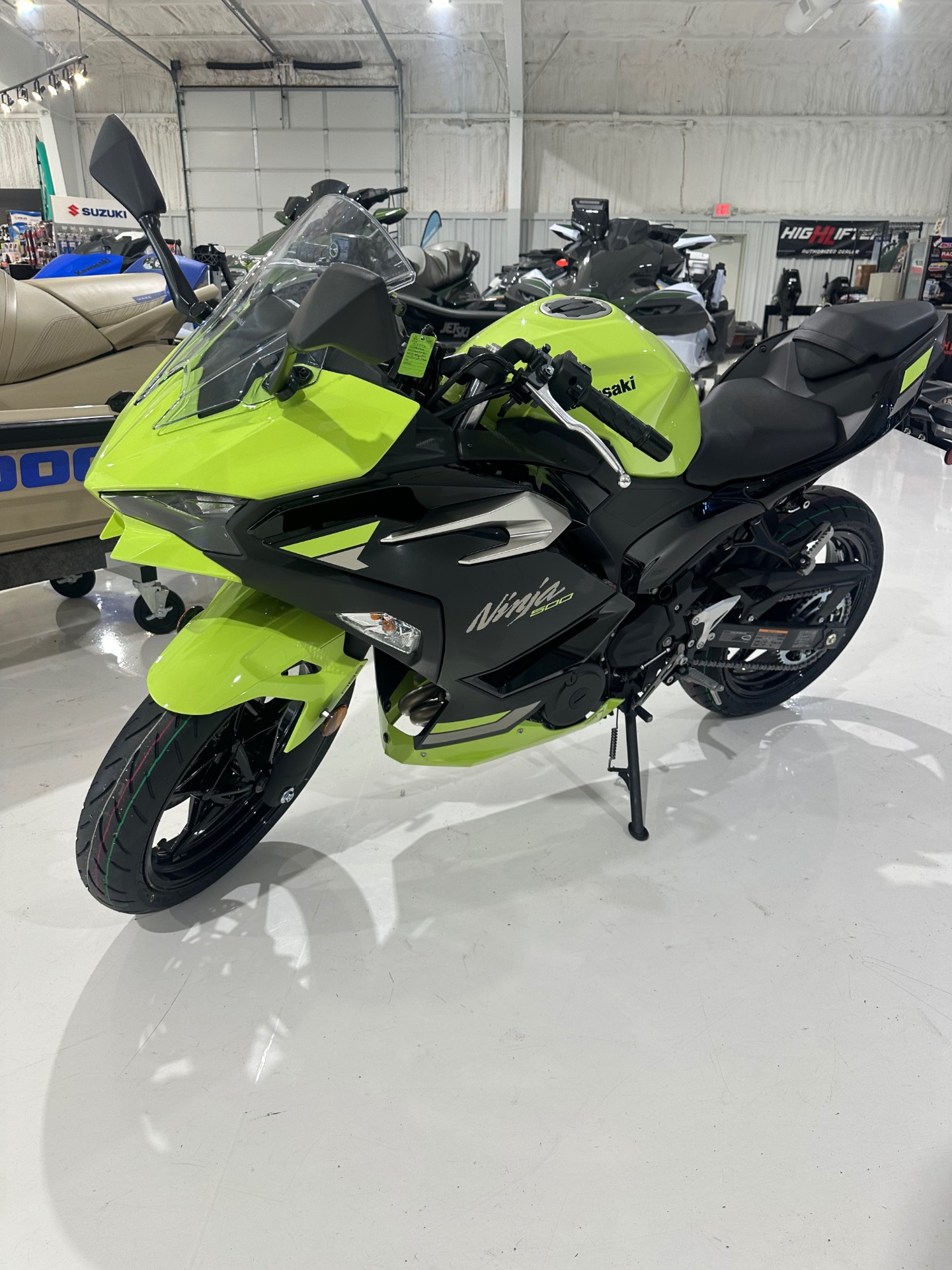 2026 Kawasaki Ninja® 500 ABS