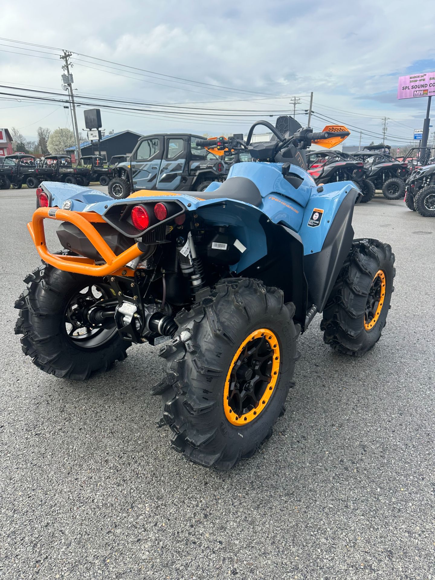2026 Can-Am™ Renegade X MR 1000R 5