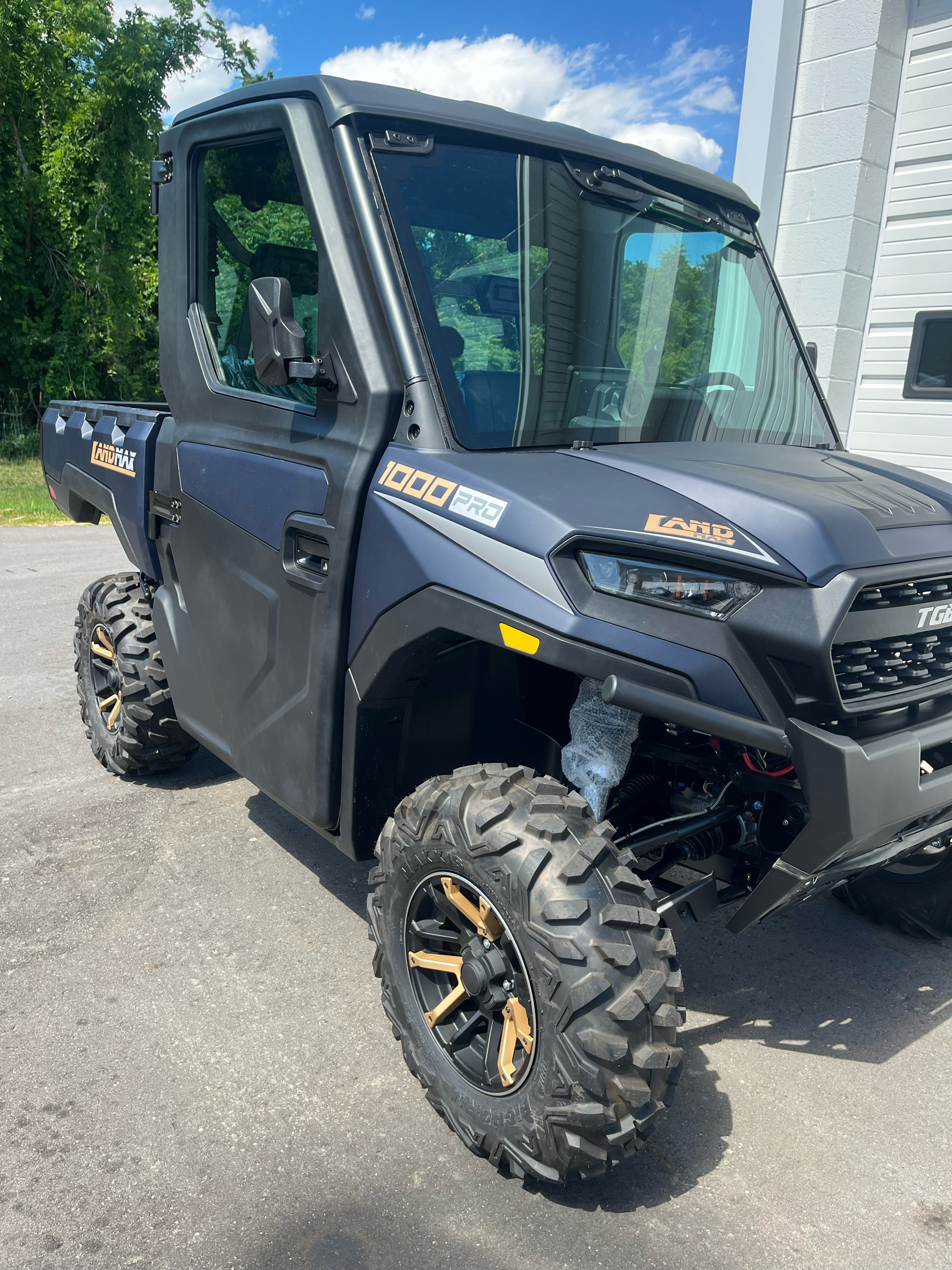 New 2025 TAIWAN GOLDEN BEE (TIGER POWERSPORTS) LANDMAX 1000 PRO