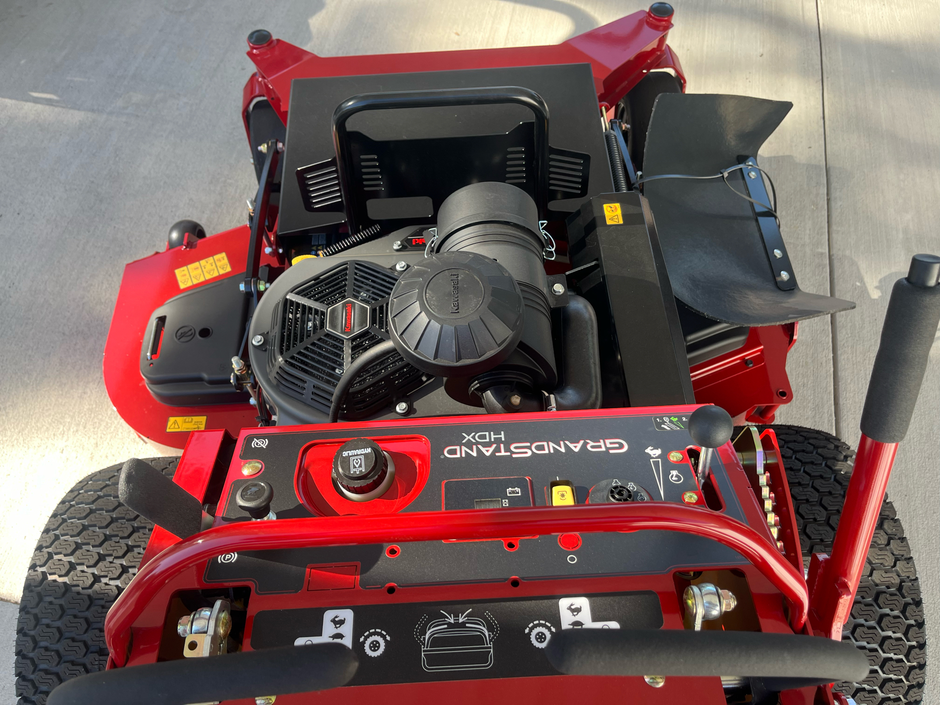 New 2024 Toro GrandStand HDX 60 in. Kawasaki FX921 31 hp, Clover