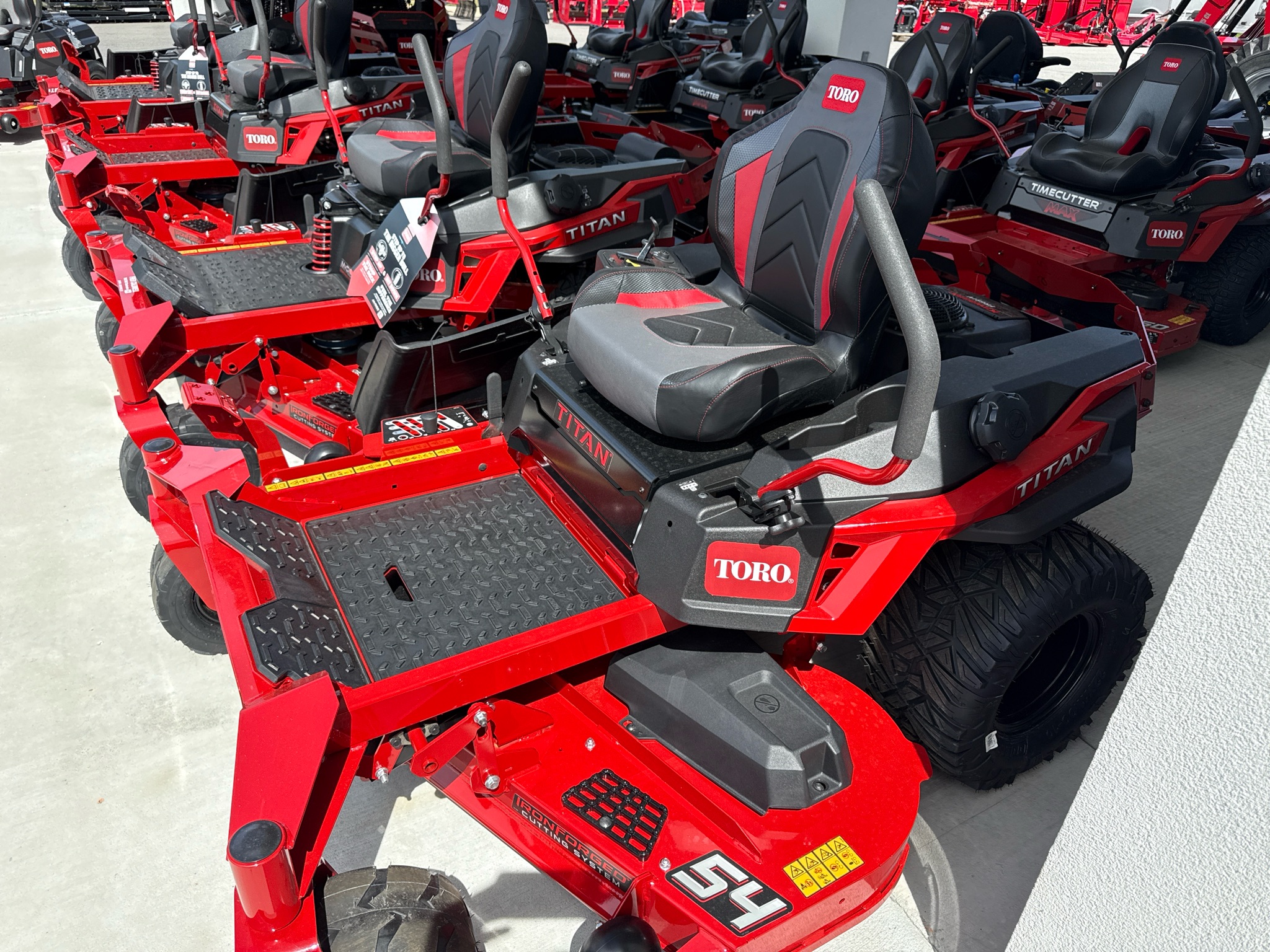 New Toro TITAN 54 in. Kohler KT745 26 hp, Clover SC | Specs, Price