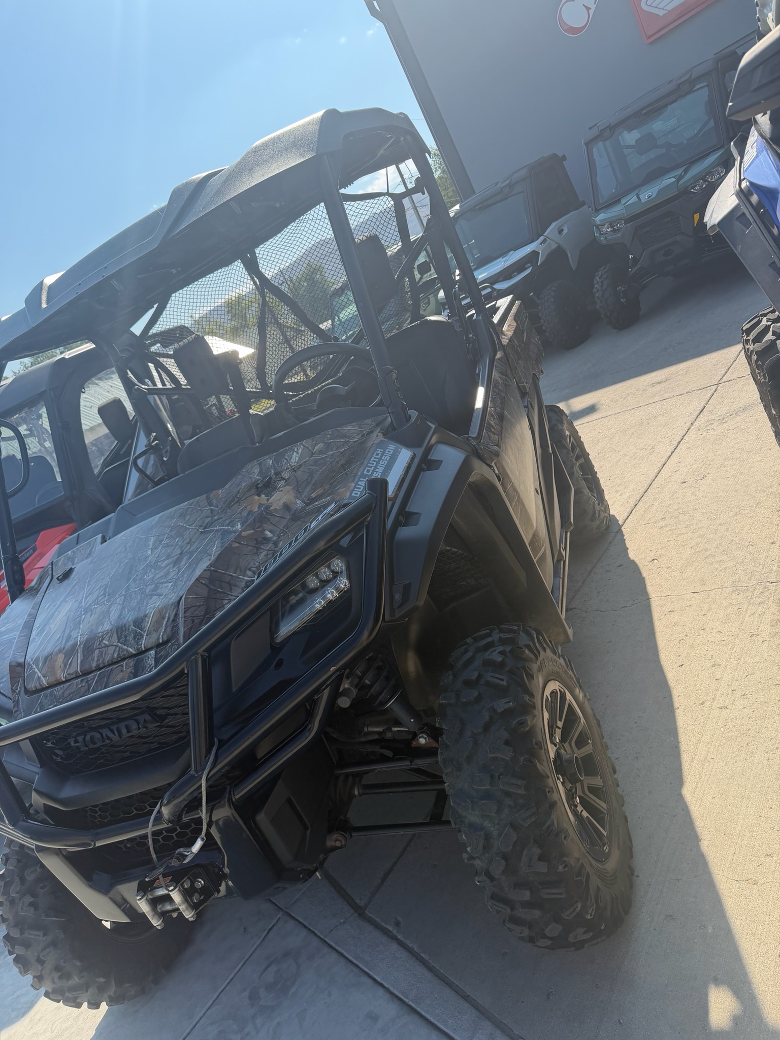 2021 Honda Pioneer 1000 Deluxe 2