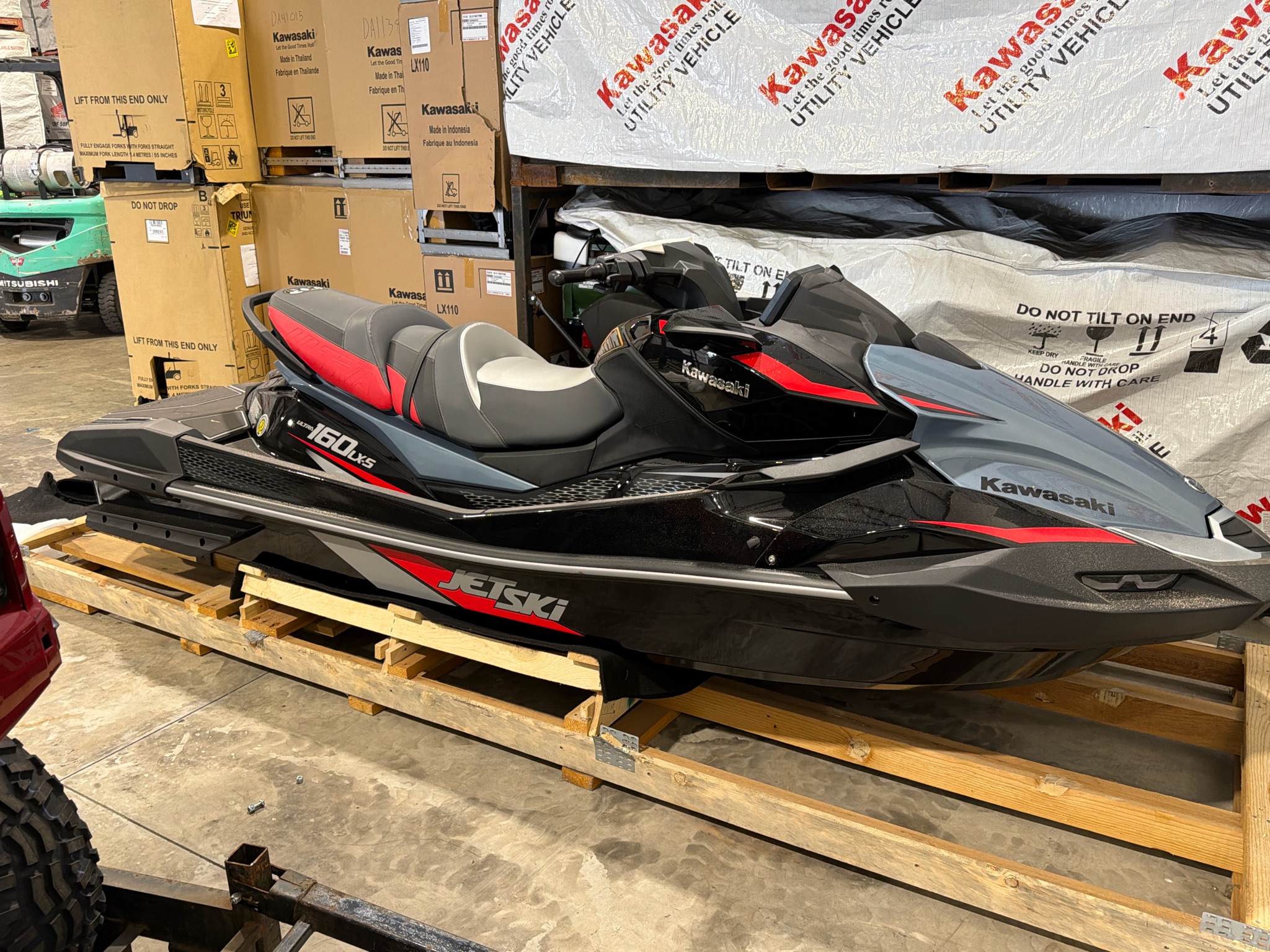 2026 Kawasaki Jet Ski® Ultra® 160LX-S 1