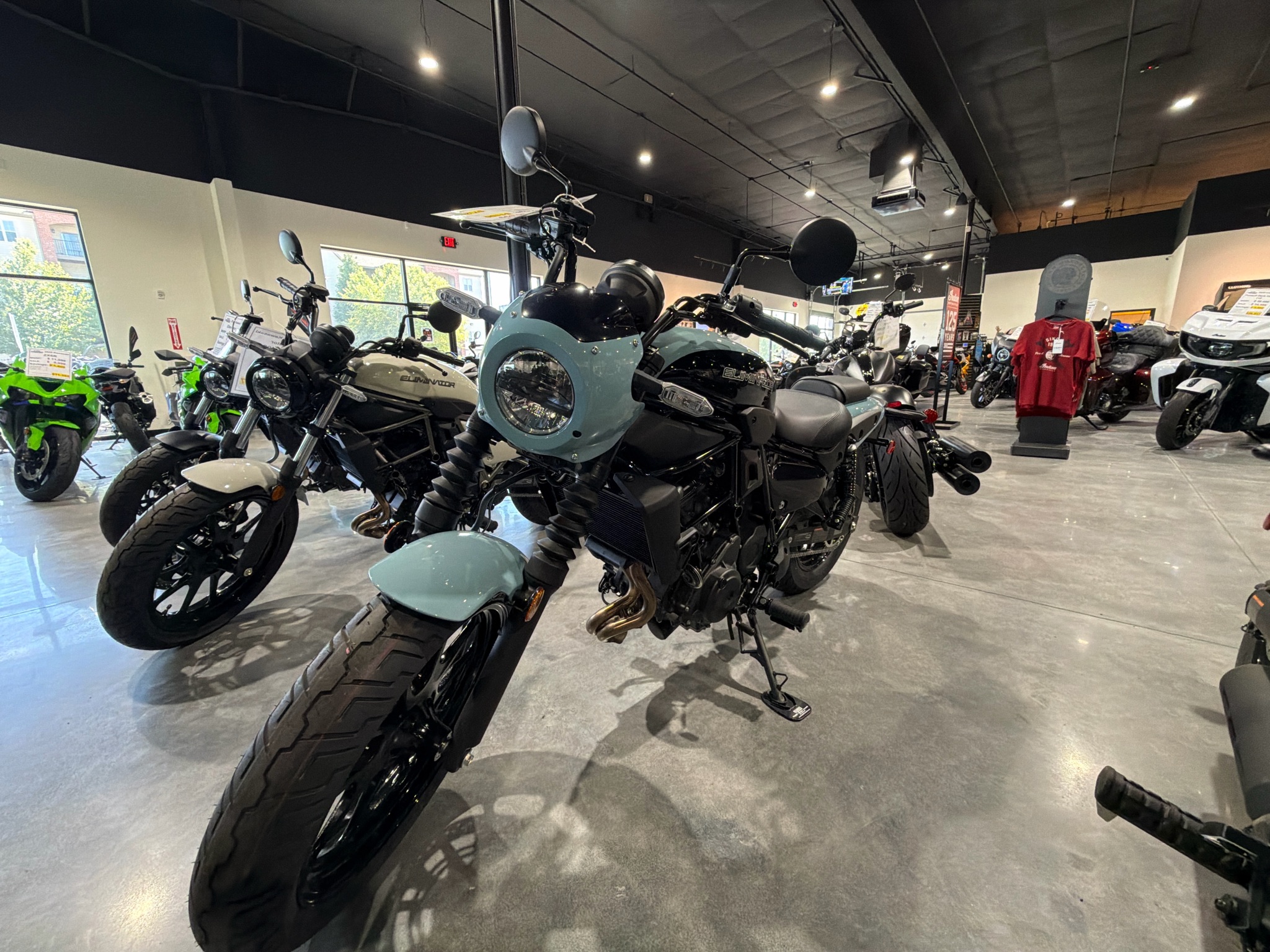 2025 Kawasaki Eliminator® SE ABS 2