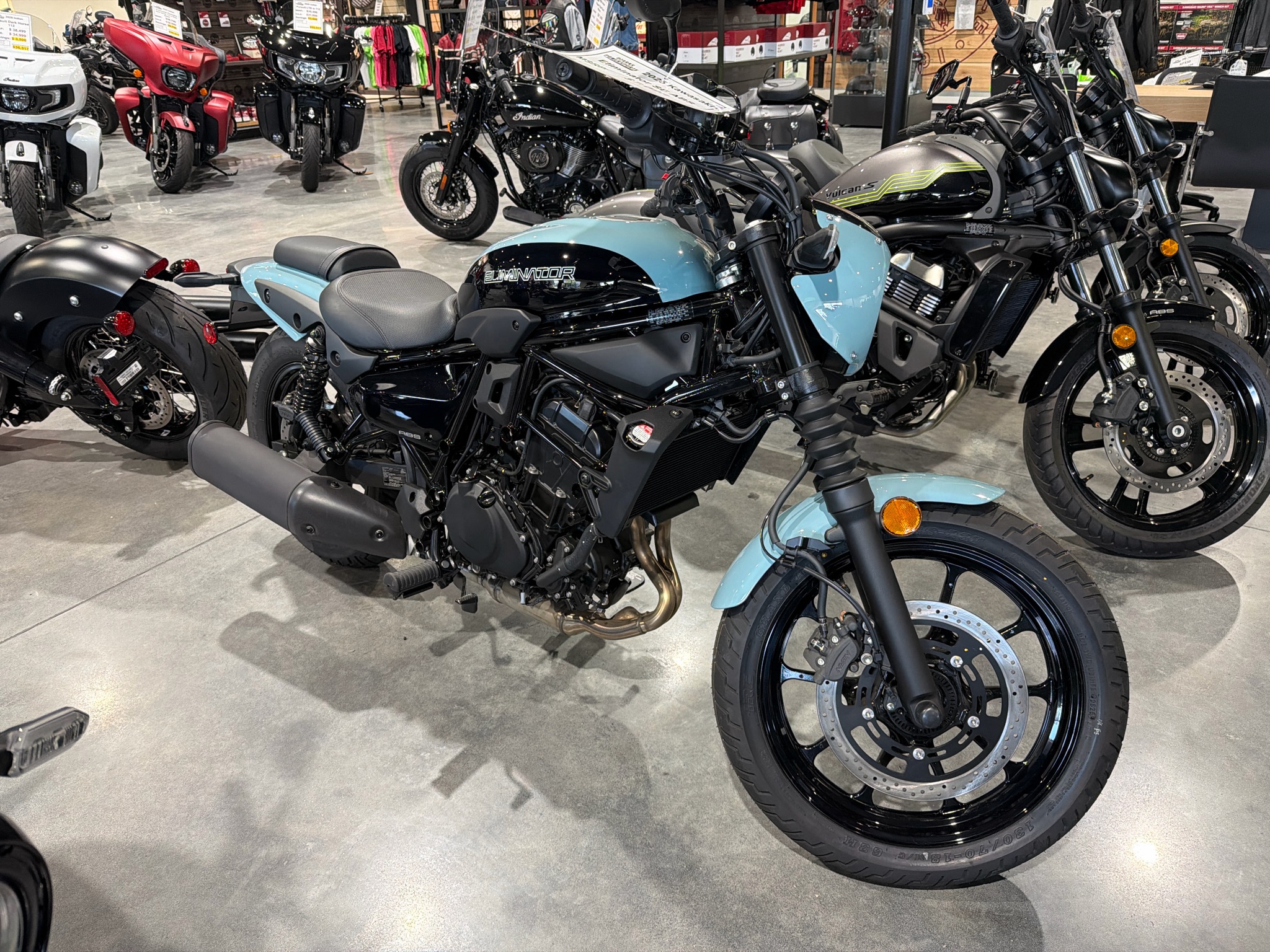 2025 Kawasaki Eliminator® SE ABS 1