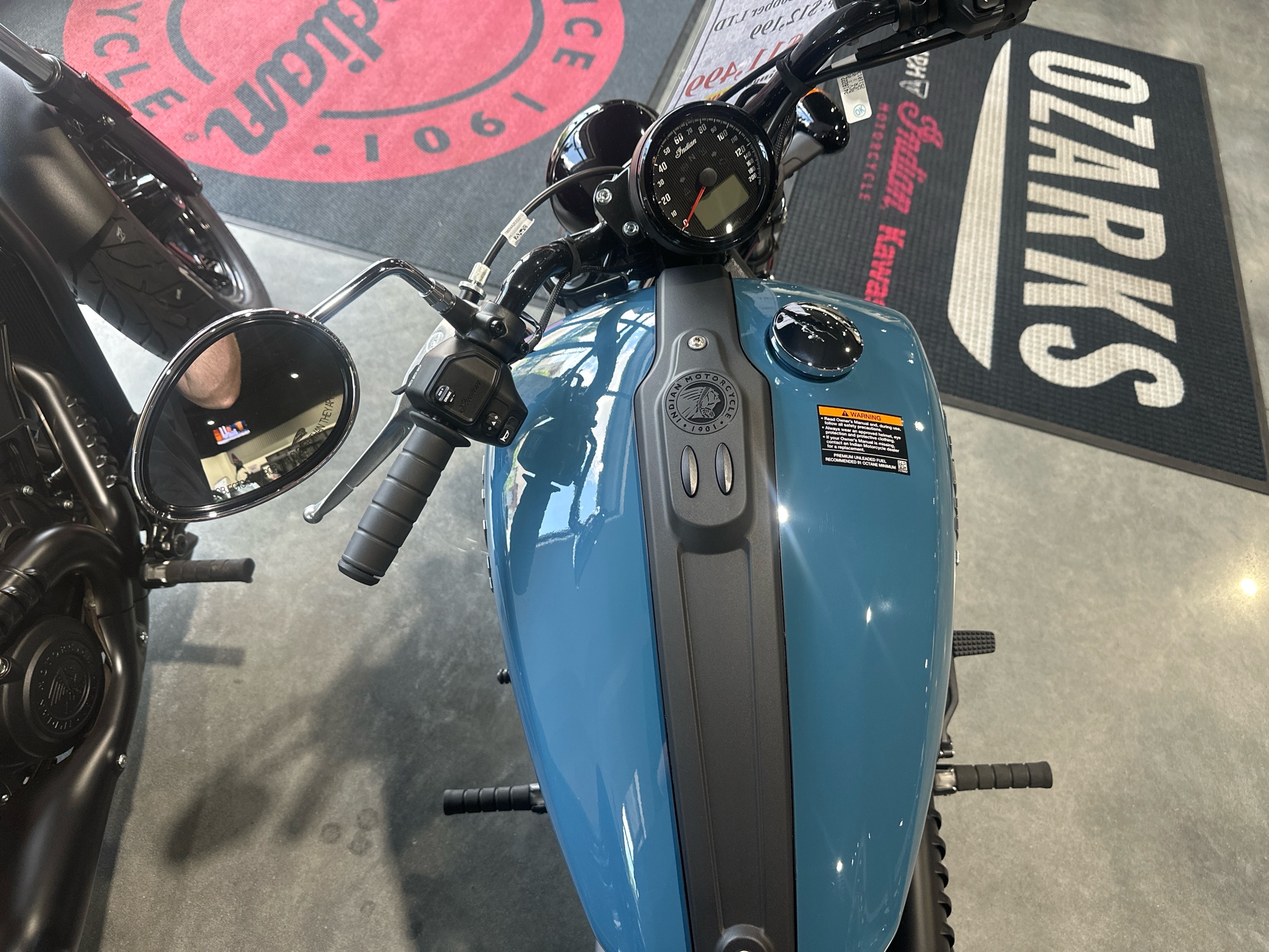 2026  Scout® Sixty Bobber Limited 3