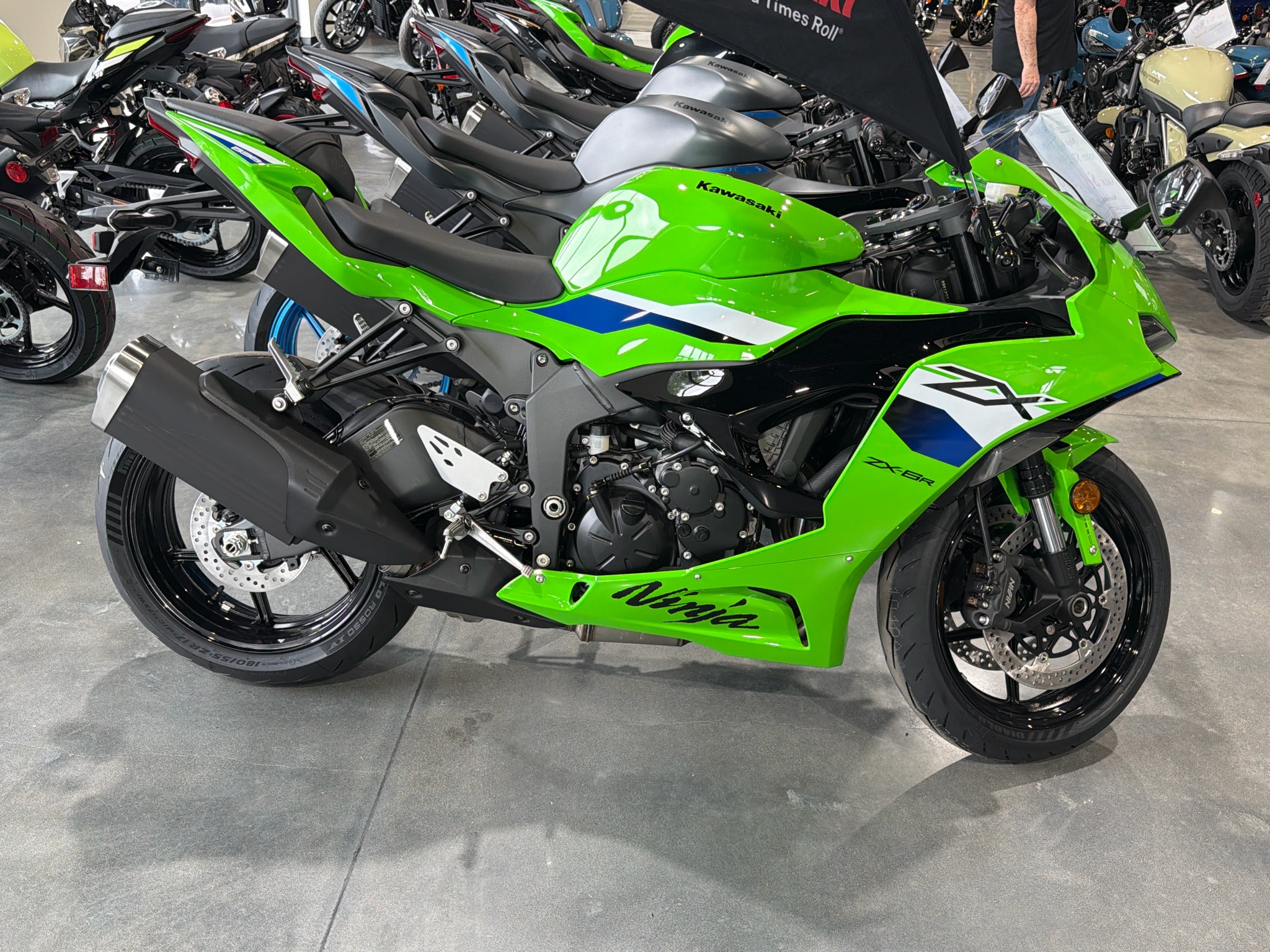 2026 Kawasaki Ninja® ZX-6R 1