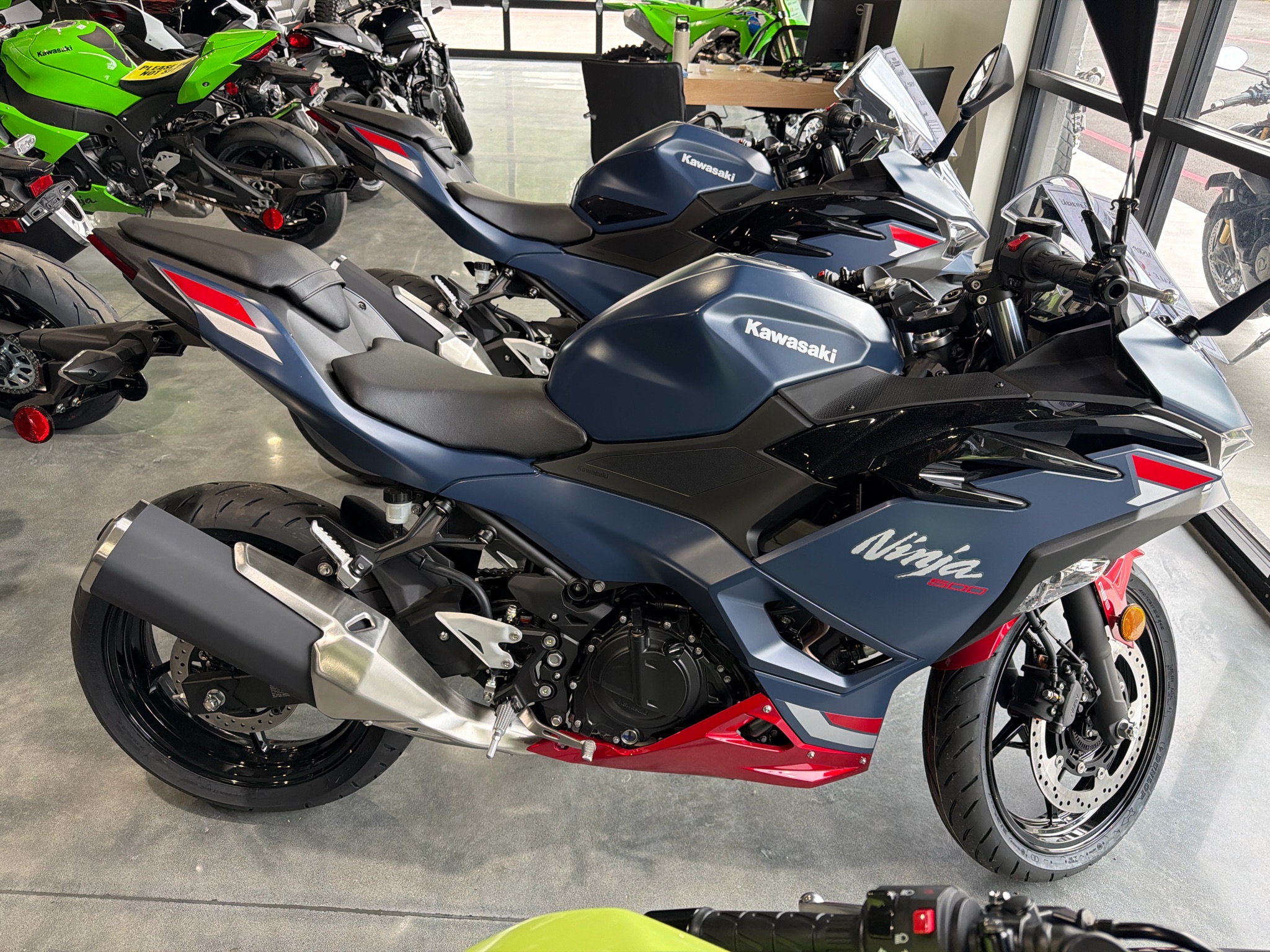 2026 Kawasaki Ninja® 500 ABS 1