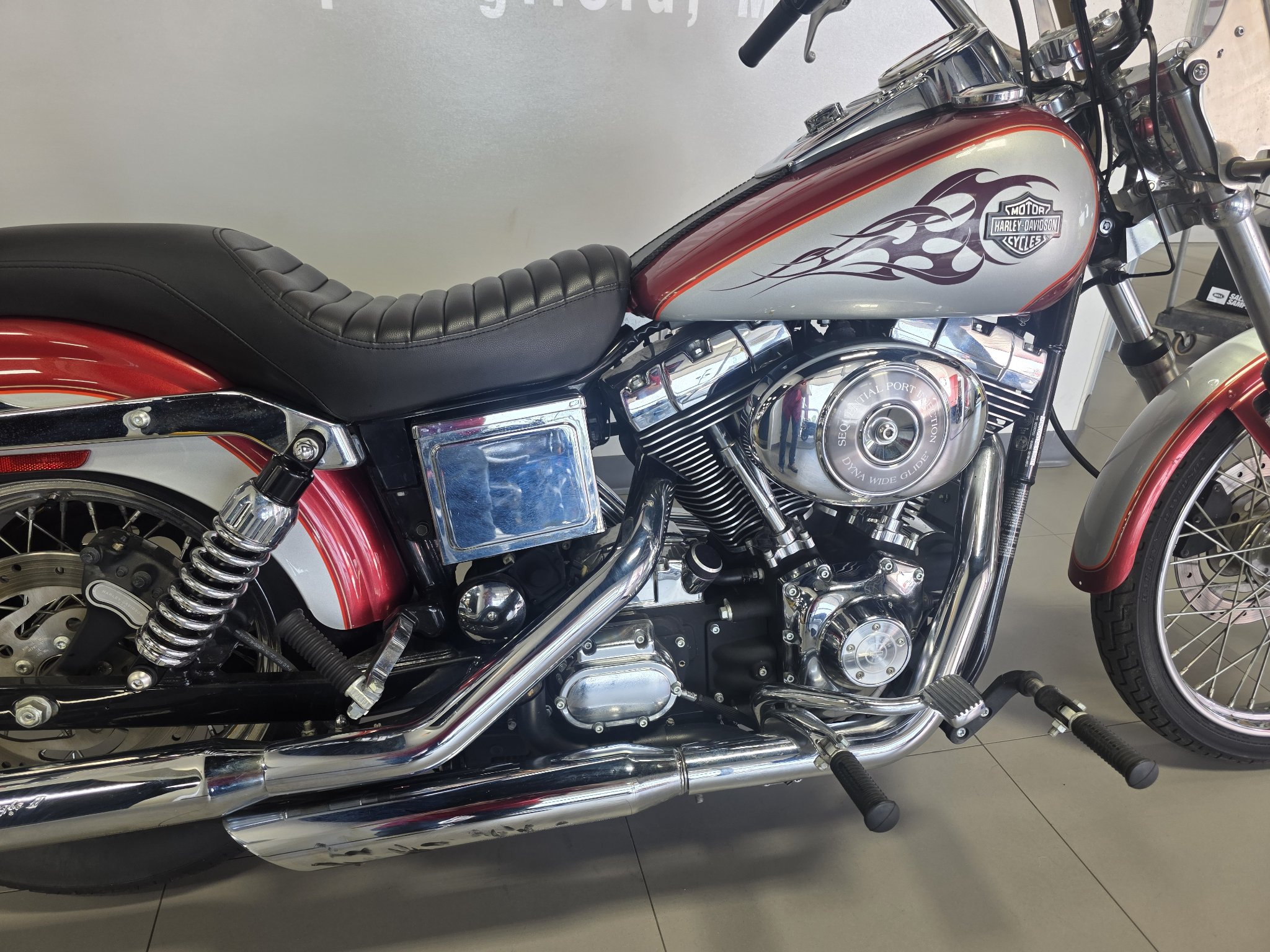 2004 Harley-Davidson FXDWG/FXDWGI Dyna Wide Glide®