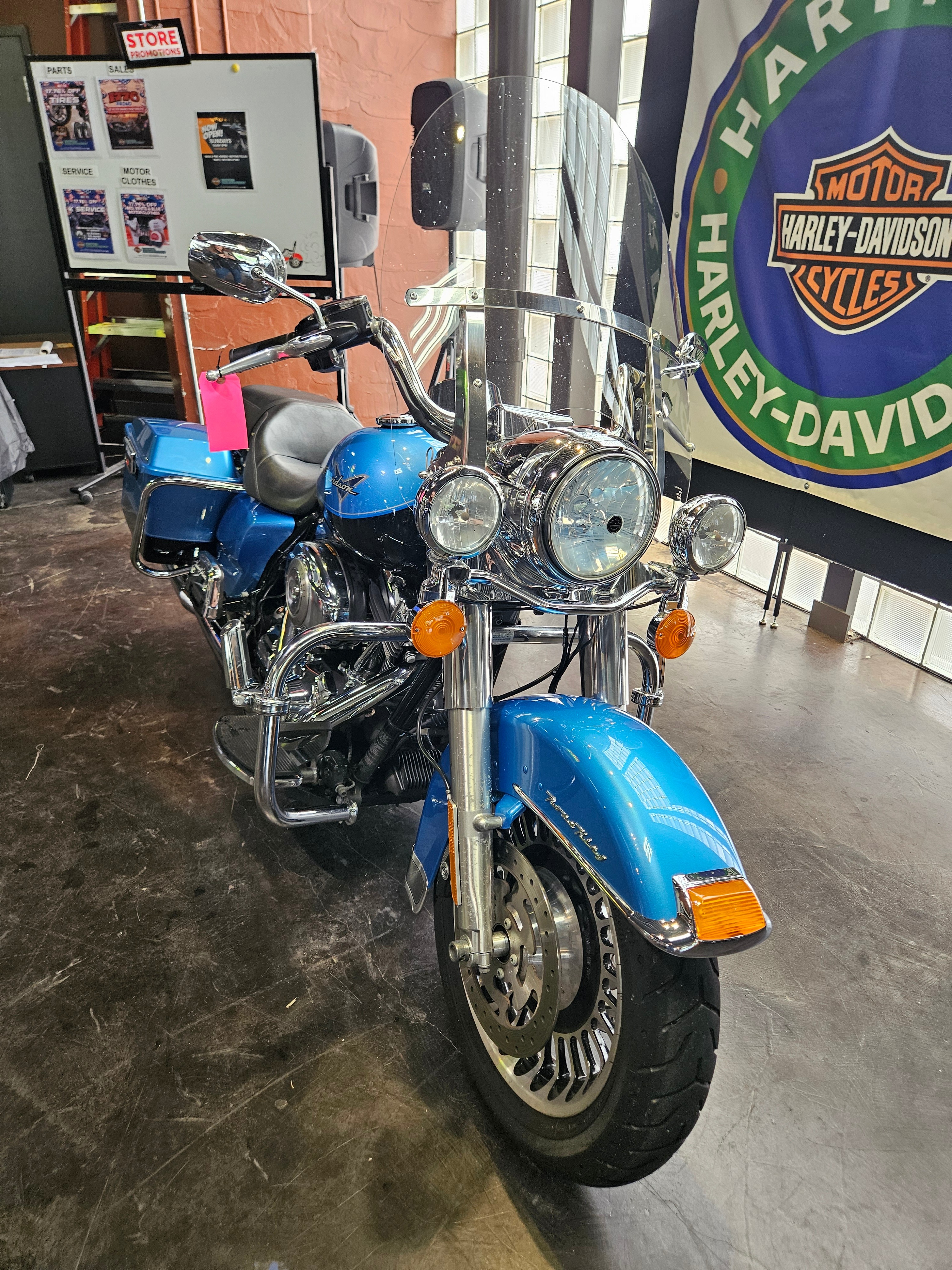 2011 Harley-Davidson Road King® 10