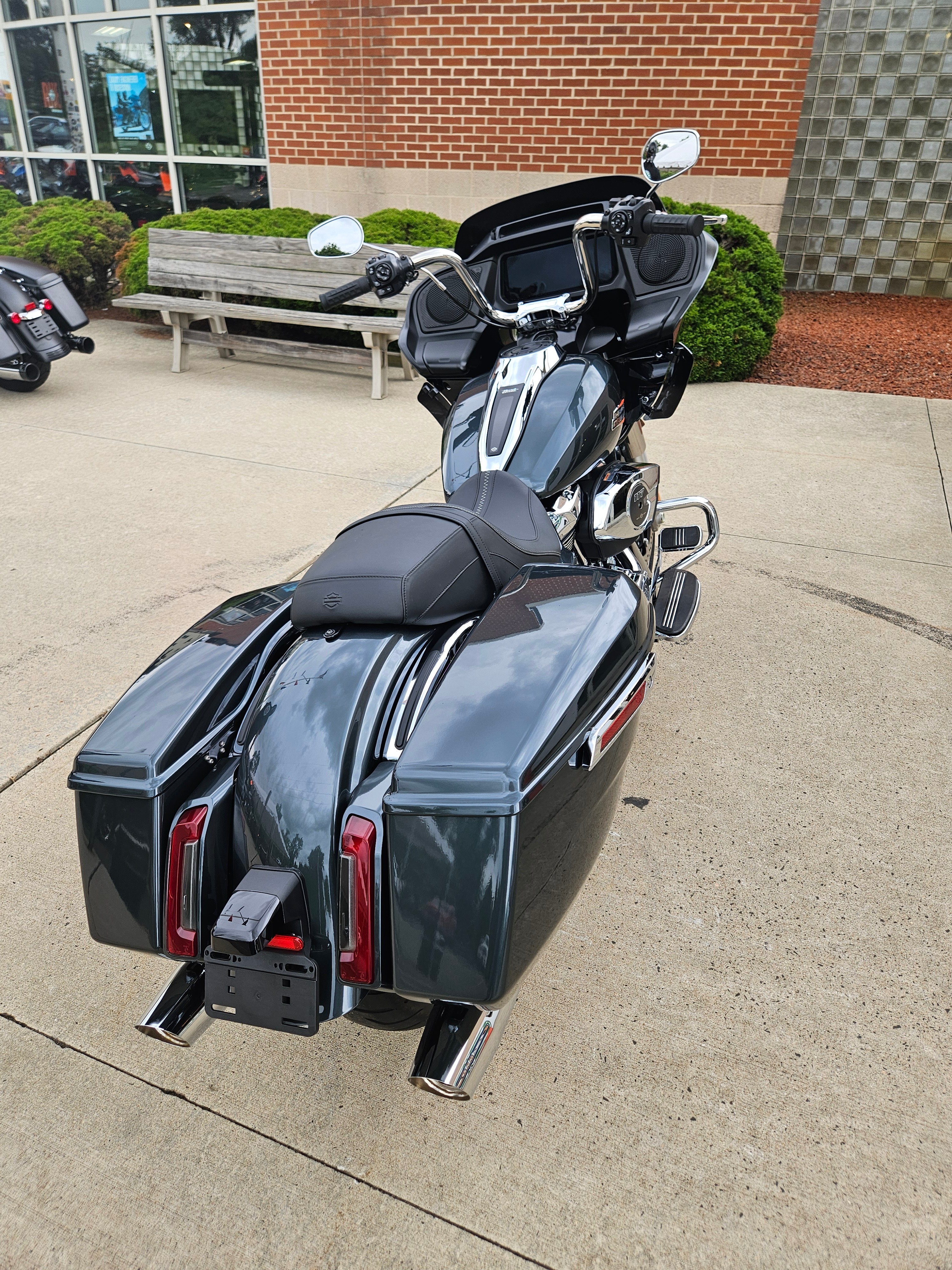 2025 Harley-Davidson Road Glide® 6