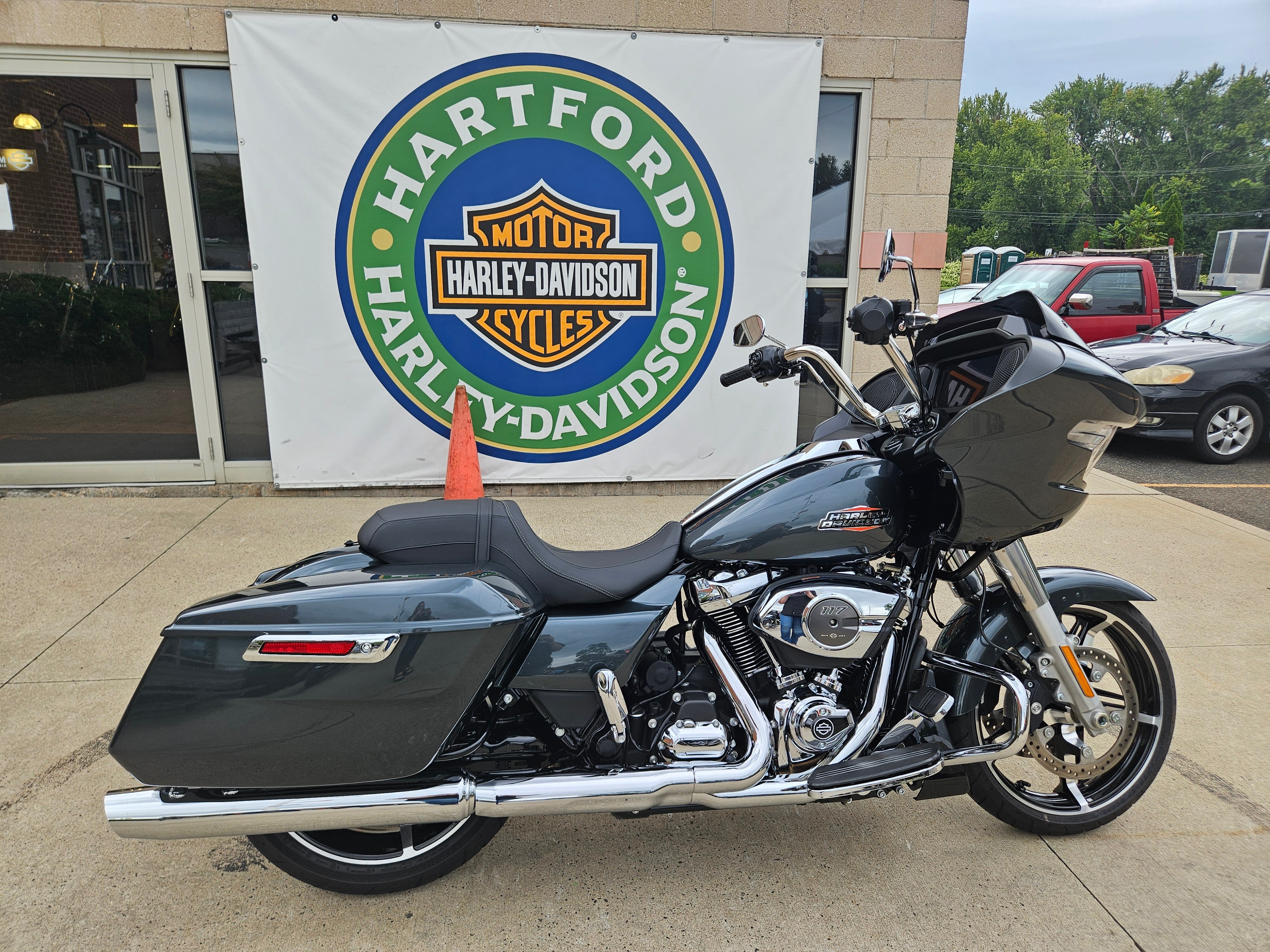 2025 Harley-Davidson Road Glide® 8