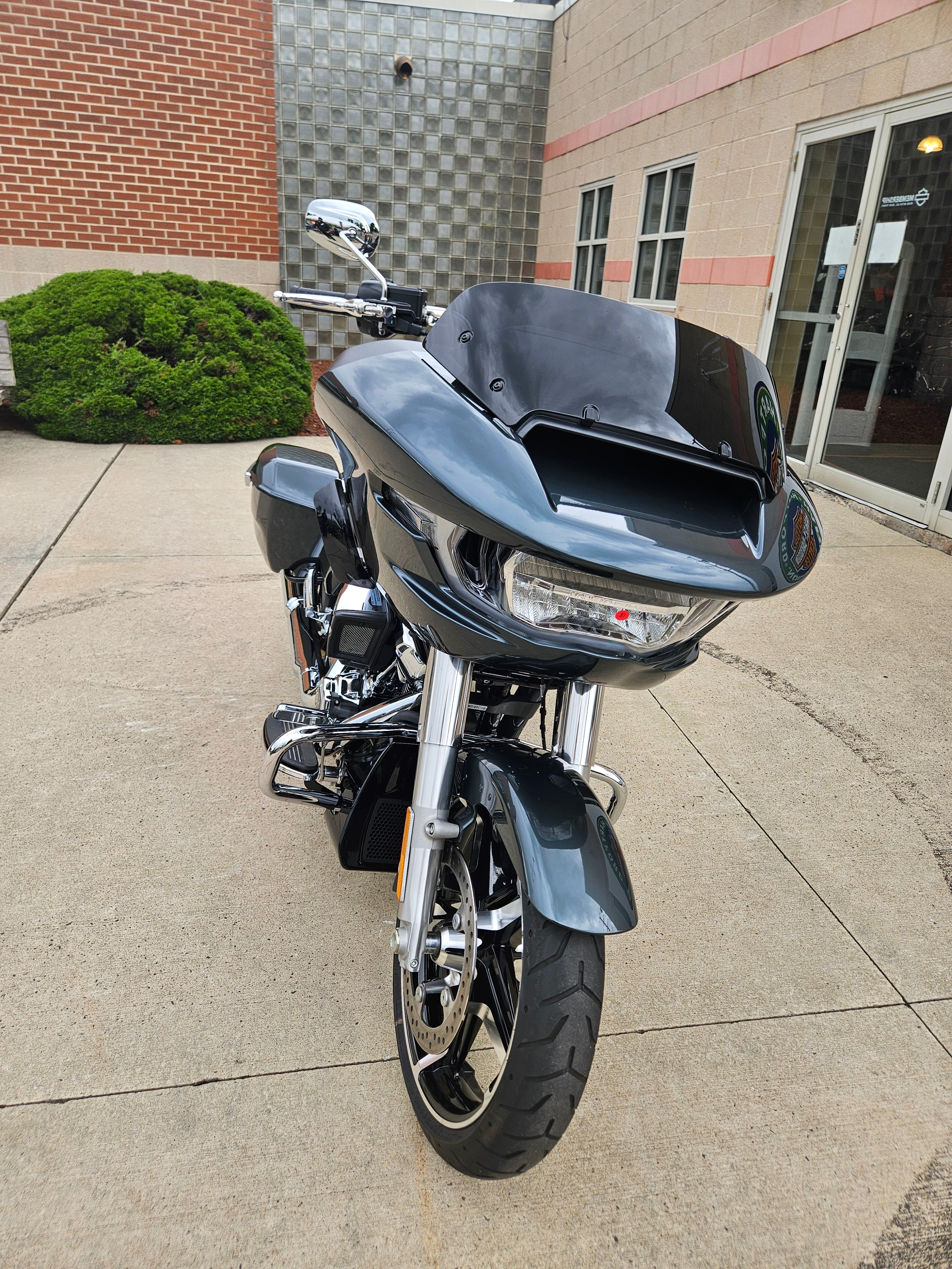 2025 Harley-Davidson Road Glide® 11
