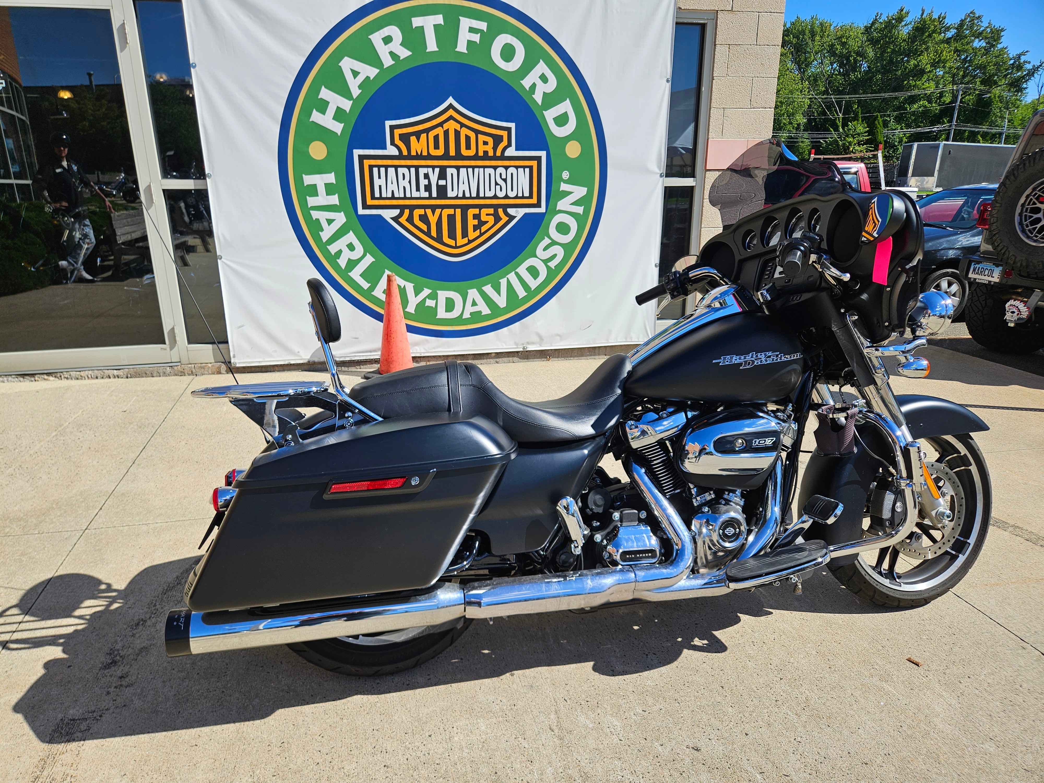 2017 Harley-Davidson Street Glide® 9