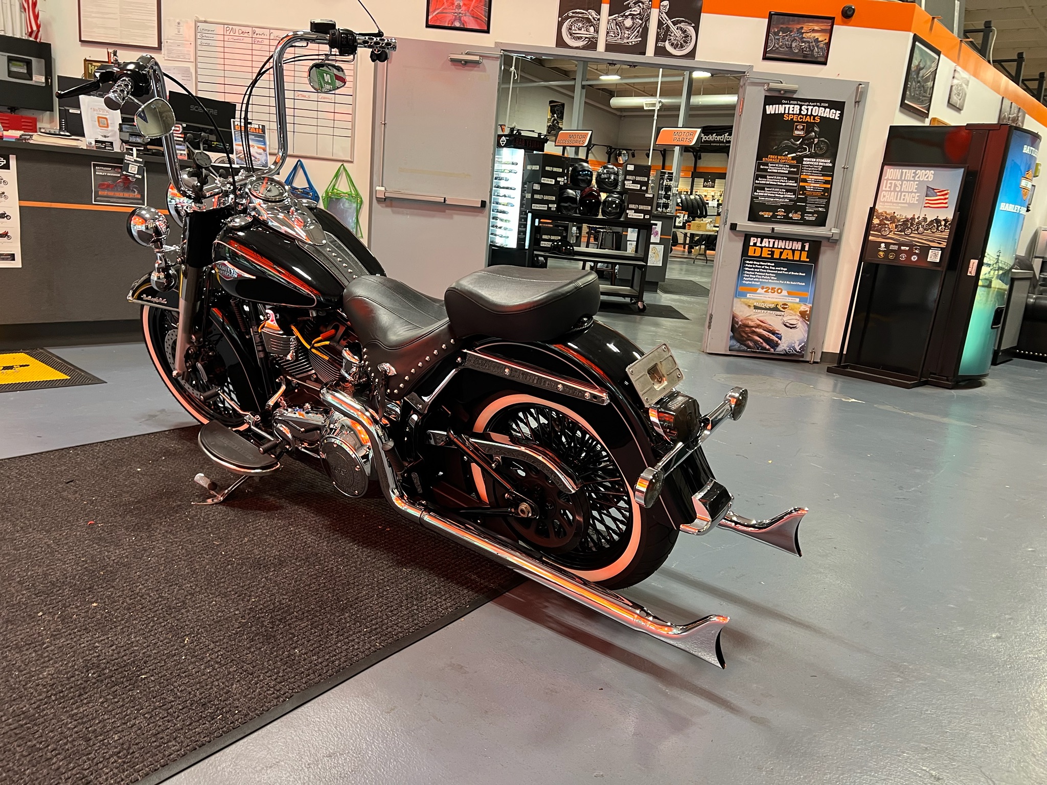 2015 Harley-Davidson Heritage Softail® Classic 6