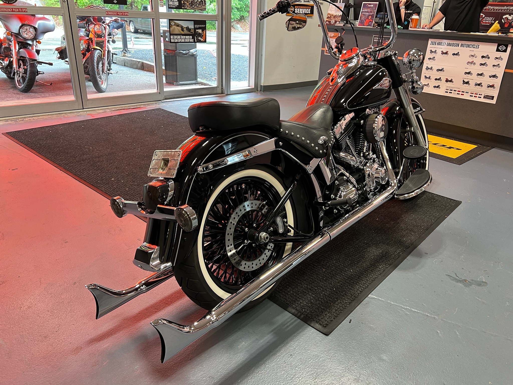 2015 Harley-Davidson Heritage Softail® Classic 8