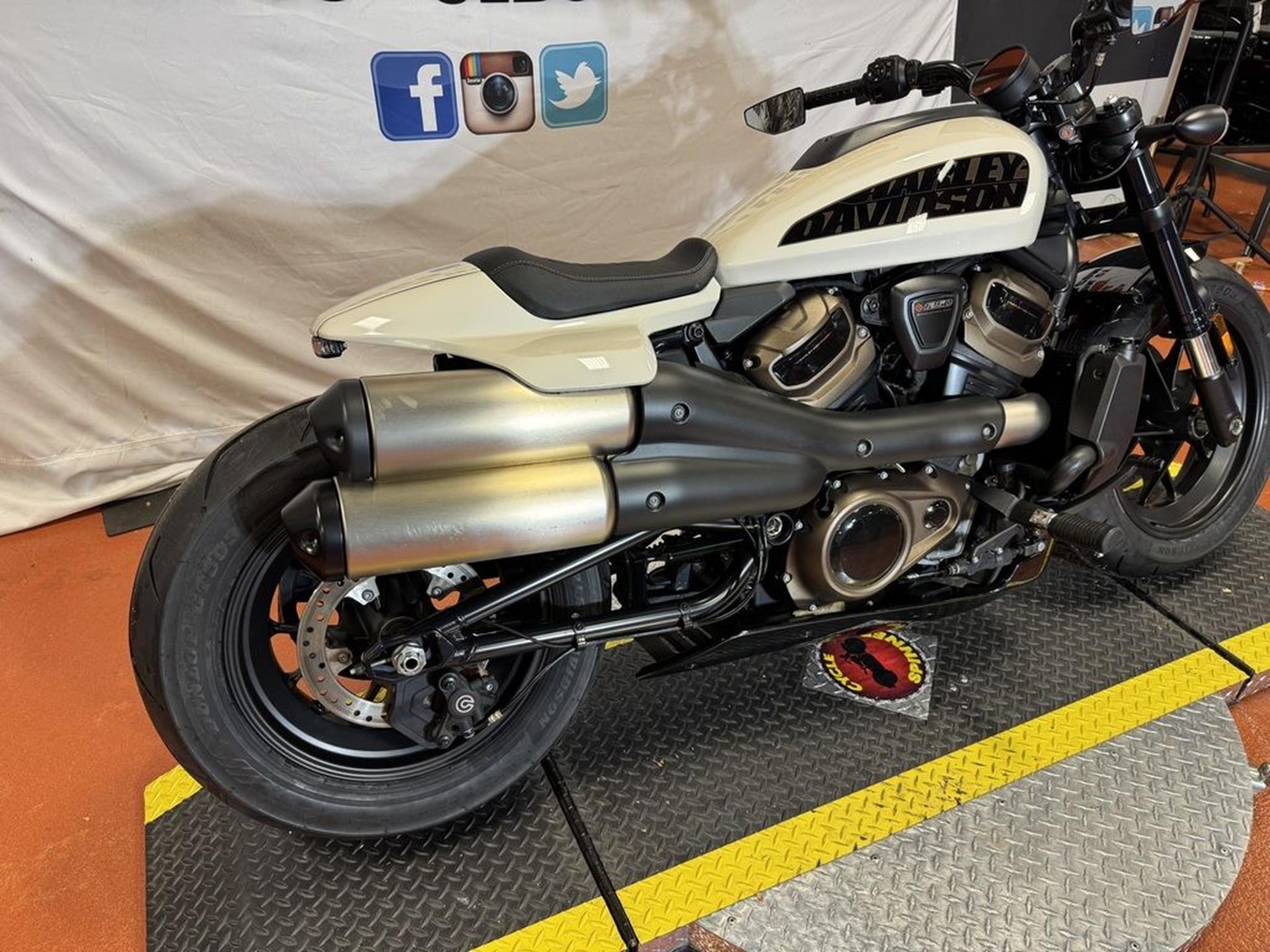 2022 Harley-Davidson Sportster® S 4