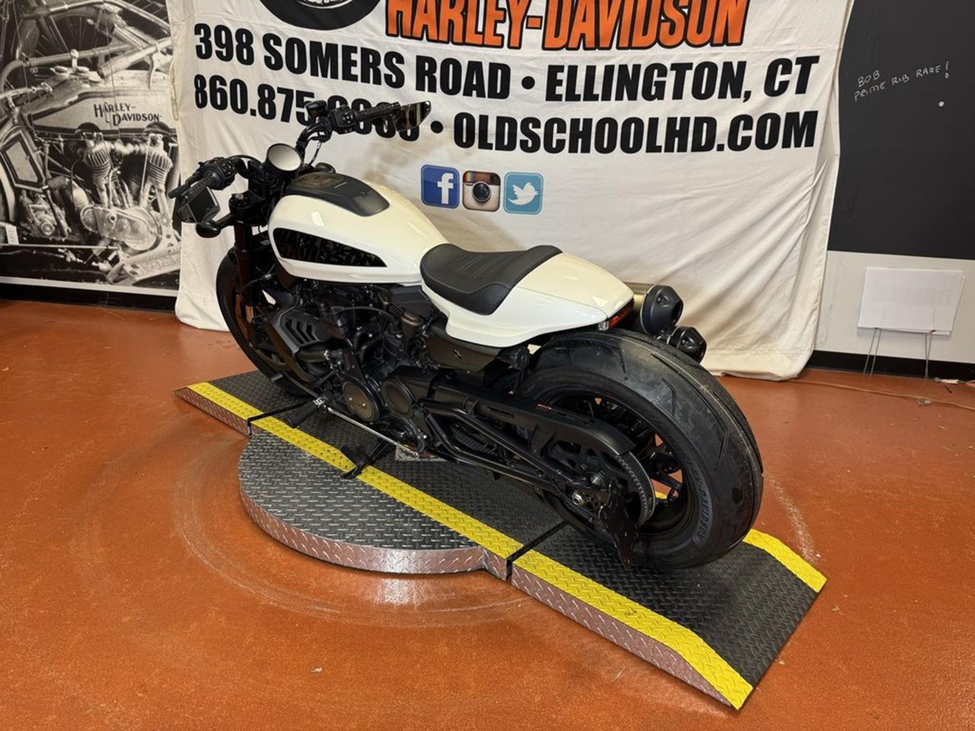 2022 Harley-Davidson Sportster® S 12