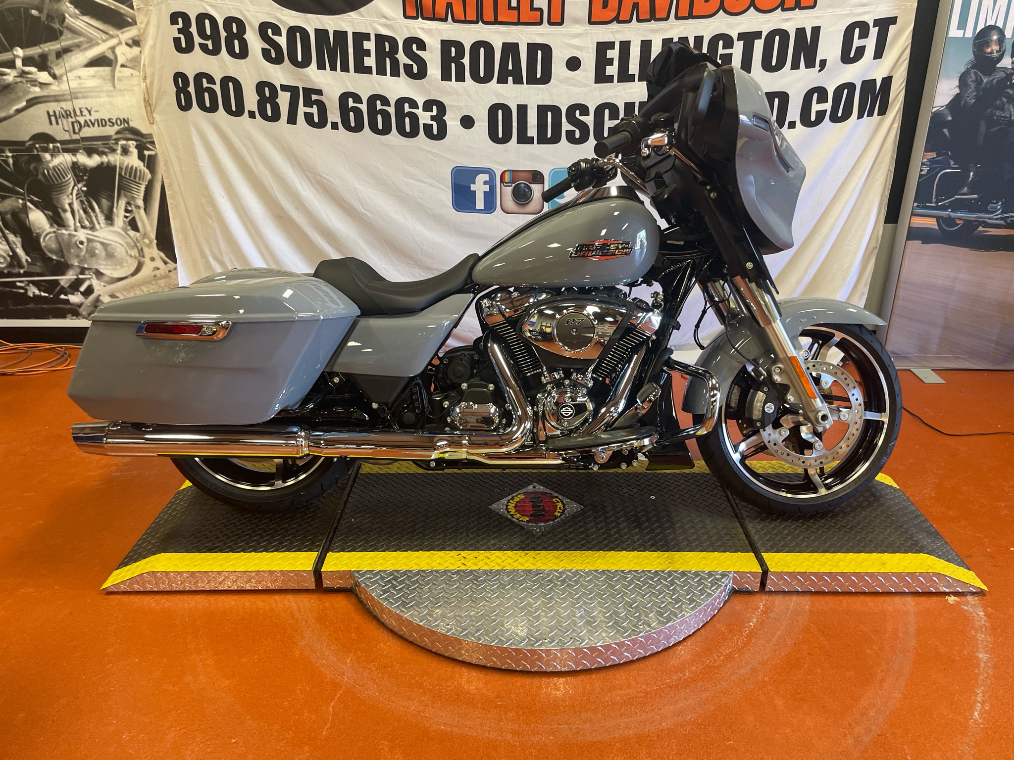 2026 Harley-Davidson Street Glide® 1