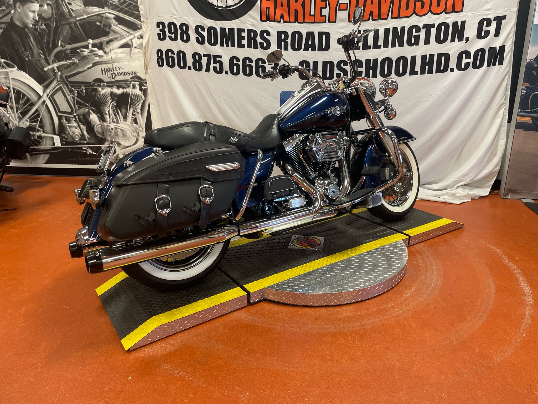 2012 Harley-Davidson Road King® Classic 5