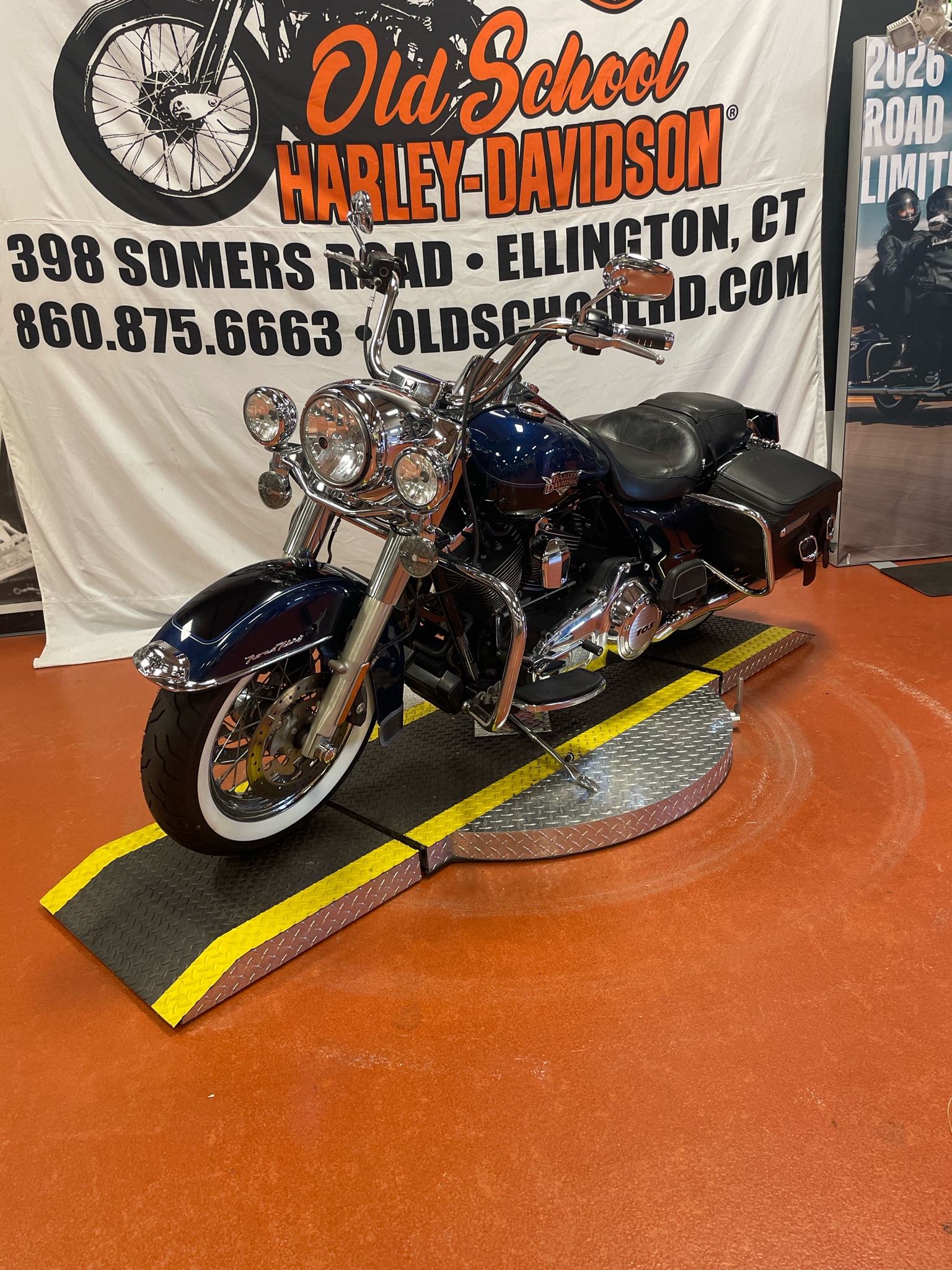 2012 Harley-Davidson Road King® Classic 9